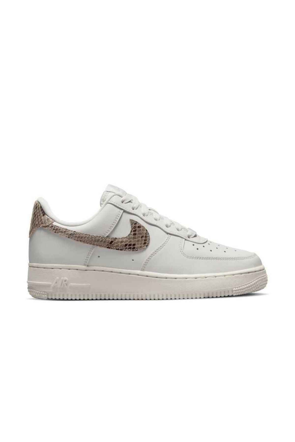 کفش کتانی زنانه Air Force 1 '07