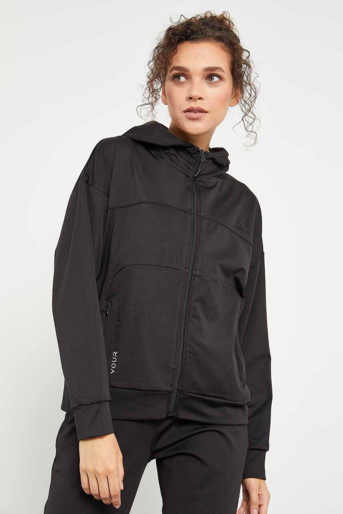 ست لباس ورزشی پارچه ای غواصی زنانه کلاهدار چاغلا با جزئیات جیب مخفی - 95306