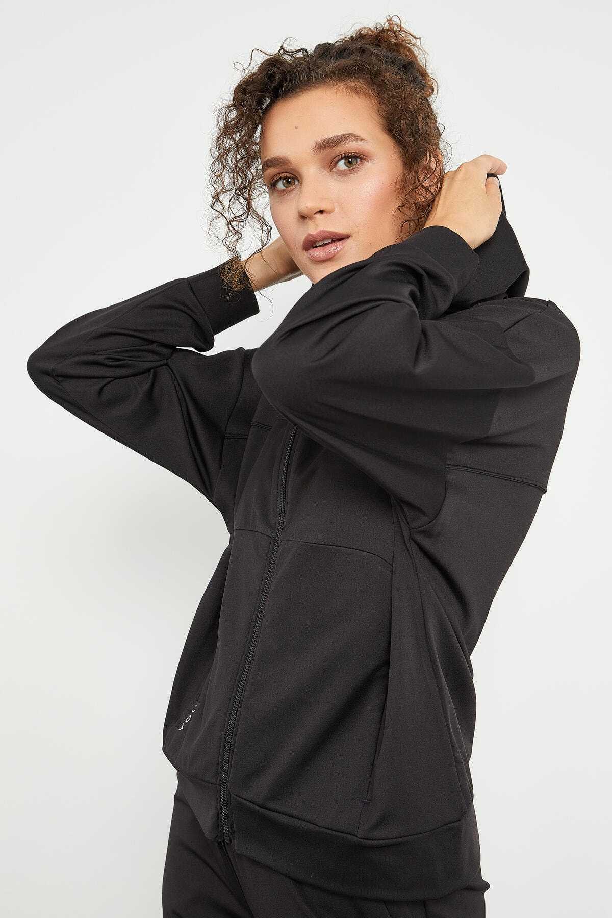 ست لباس ورزشی پارچه ای غواصی زنانه کلاهدار چاغلا با جزئیات جیب مخفی - 95306