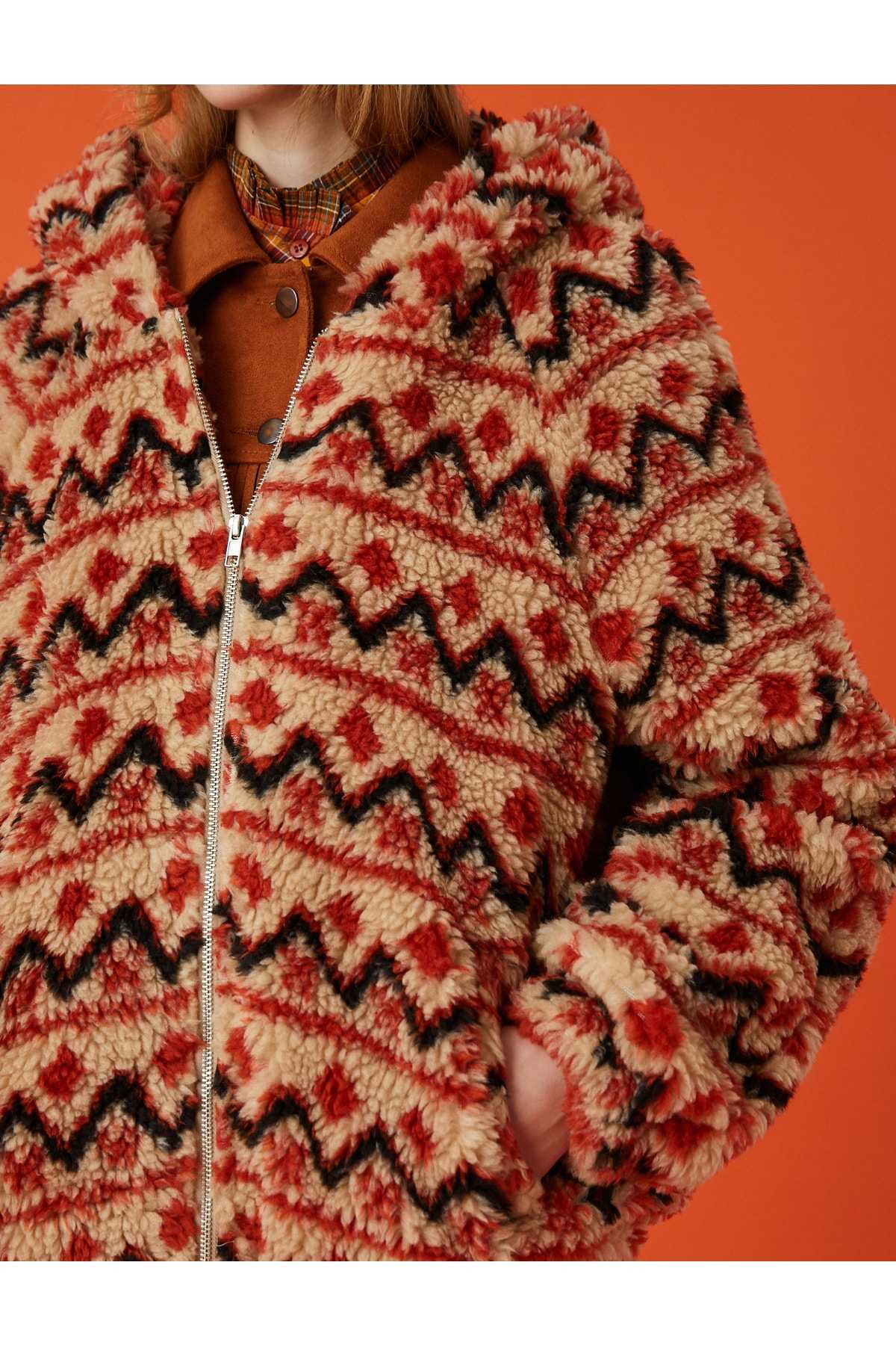 ژاکت مخمل دار کلاهدار با جیب