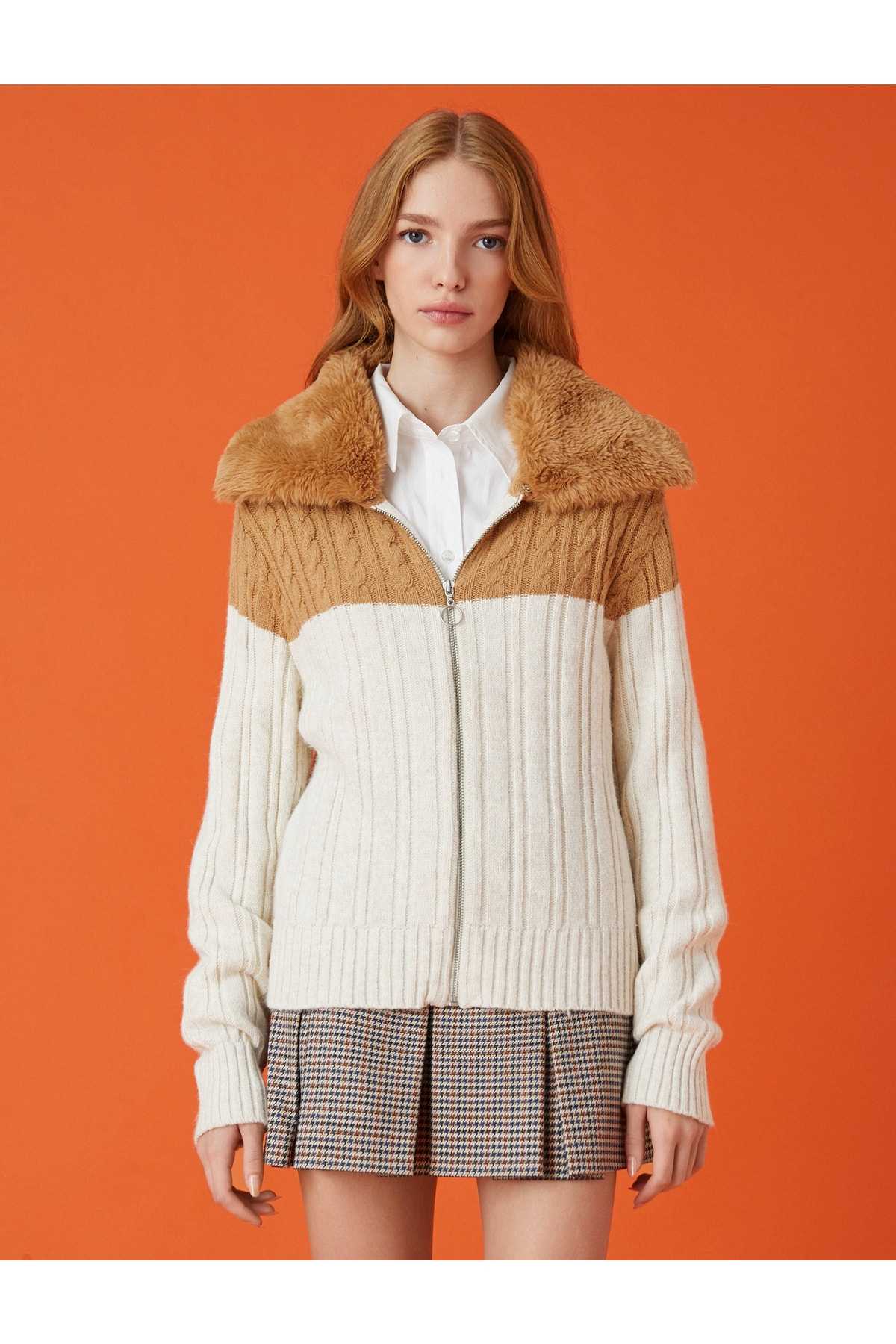 ژاکت کش باف پشمی با یقه قابل جابجایی و جزئیات مخملی