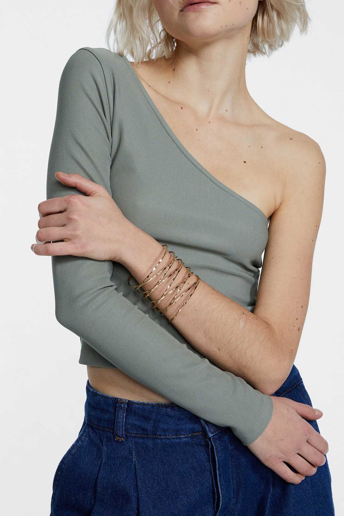 دستبند نامتقارن سخت