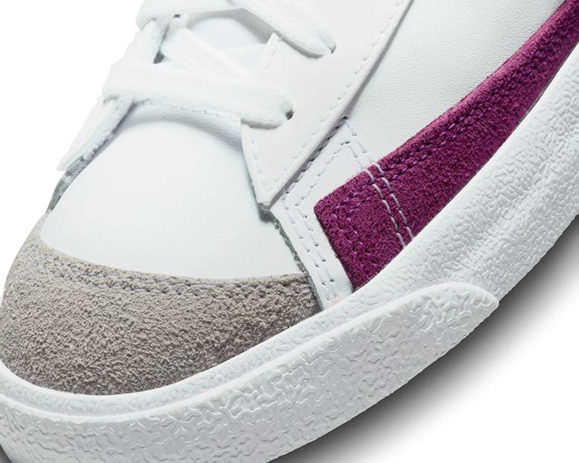 کفش های روزانه W Blazer Mid '77