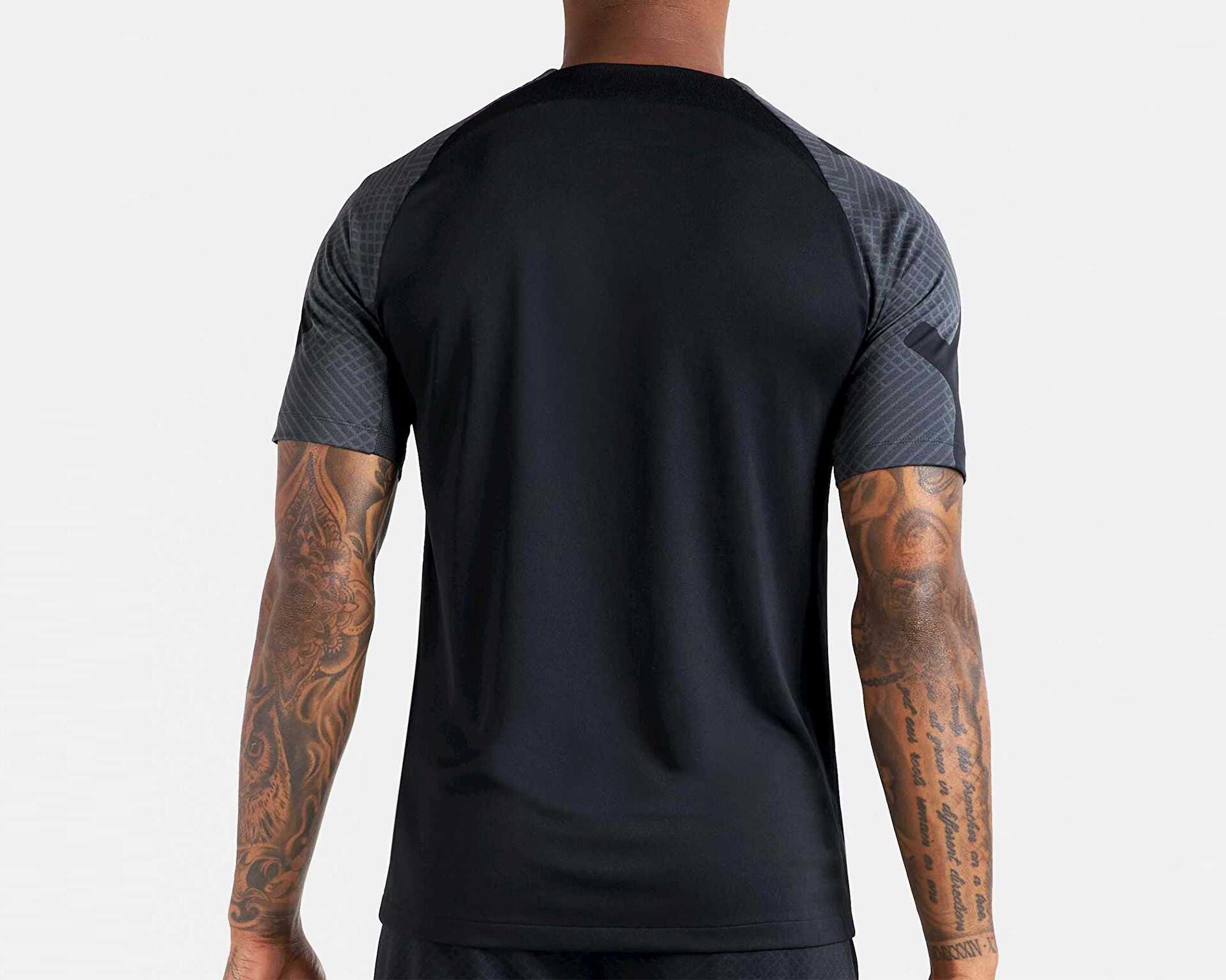 تیشرت تمرینی فوتبال Strike 22 Üst S/S