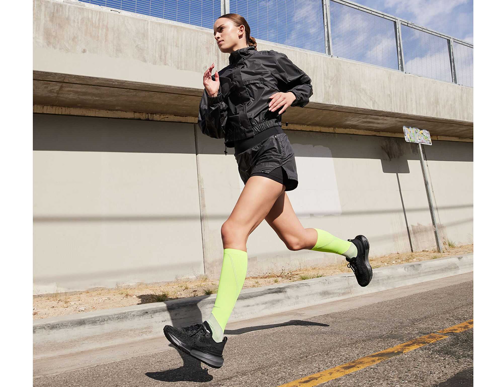 کفش دویدن Nike Invincible 3