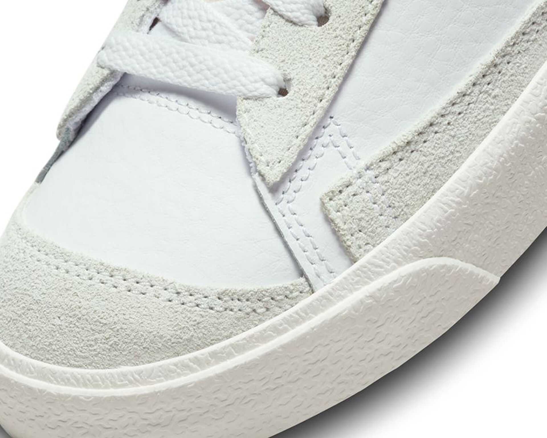 کفش های روزانه W Blazer Mid '77