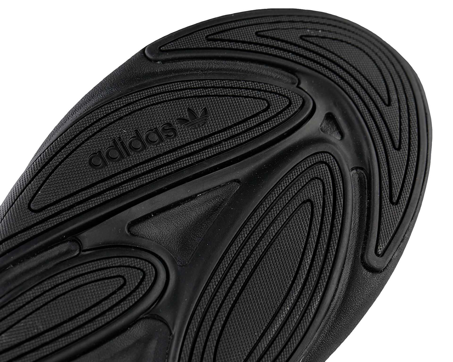 کفش های روزانه adidas Ozelia