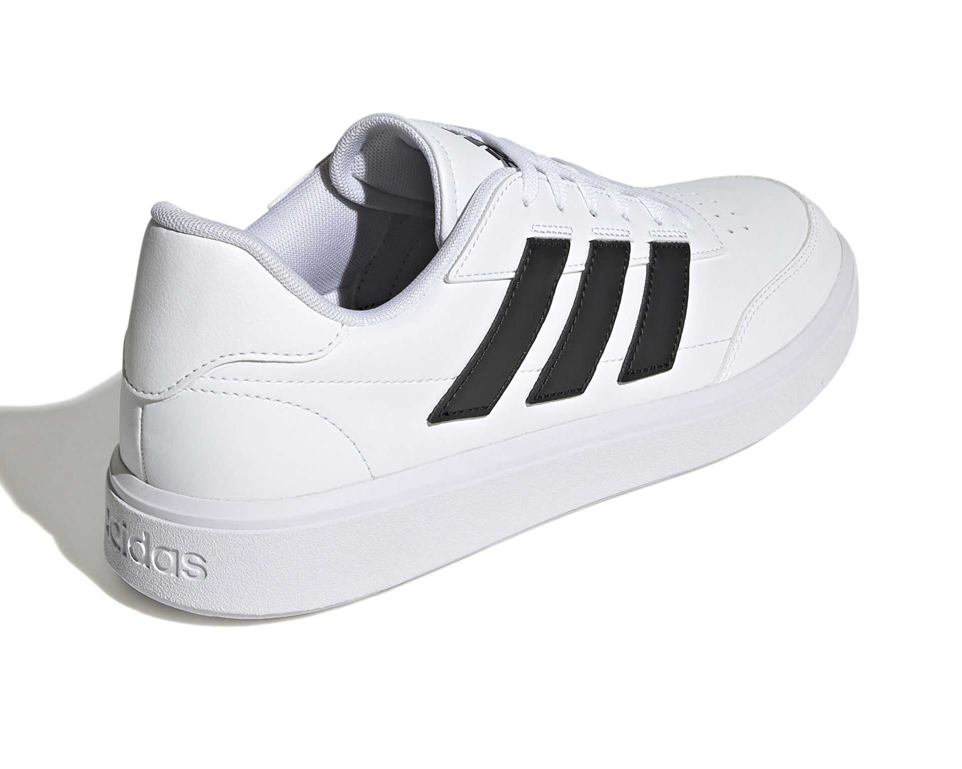 کفش های روزانه Adidas Courtblock