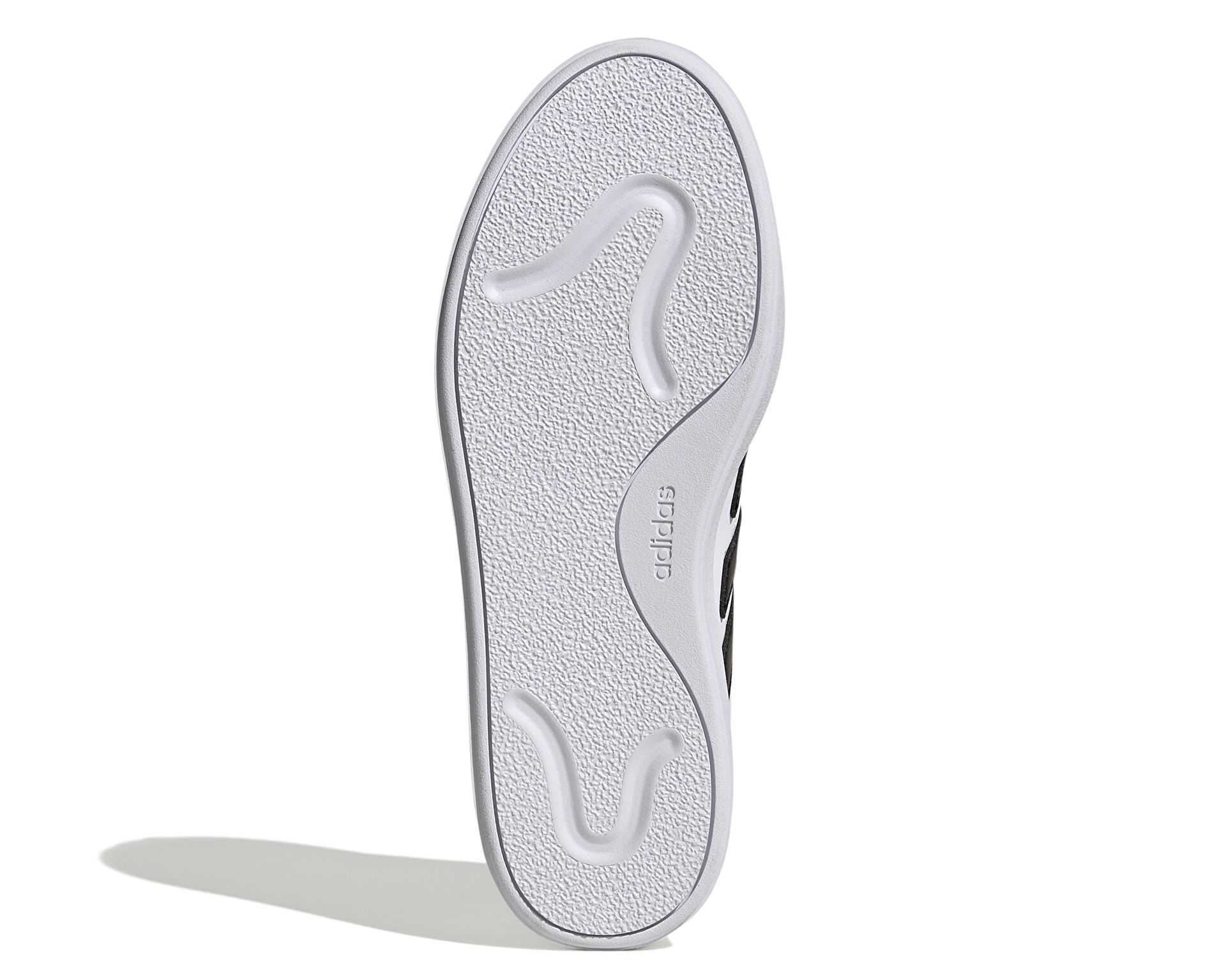 کفش های روزانه Adidas Courtblock