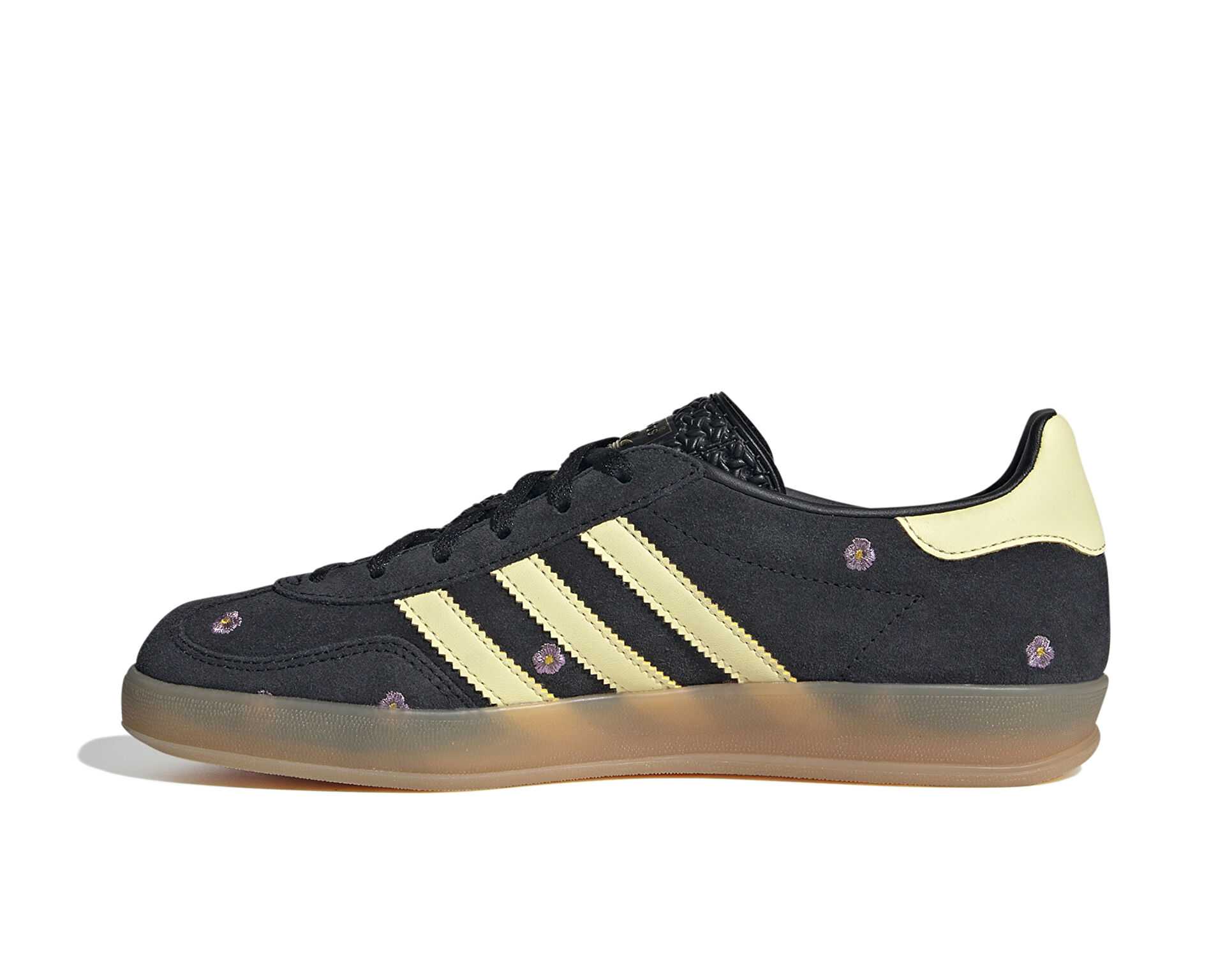 کفش های روزانه Adidas Gazelle 85