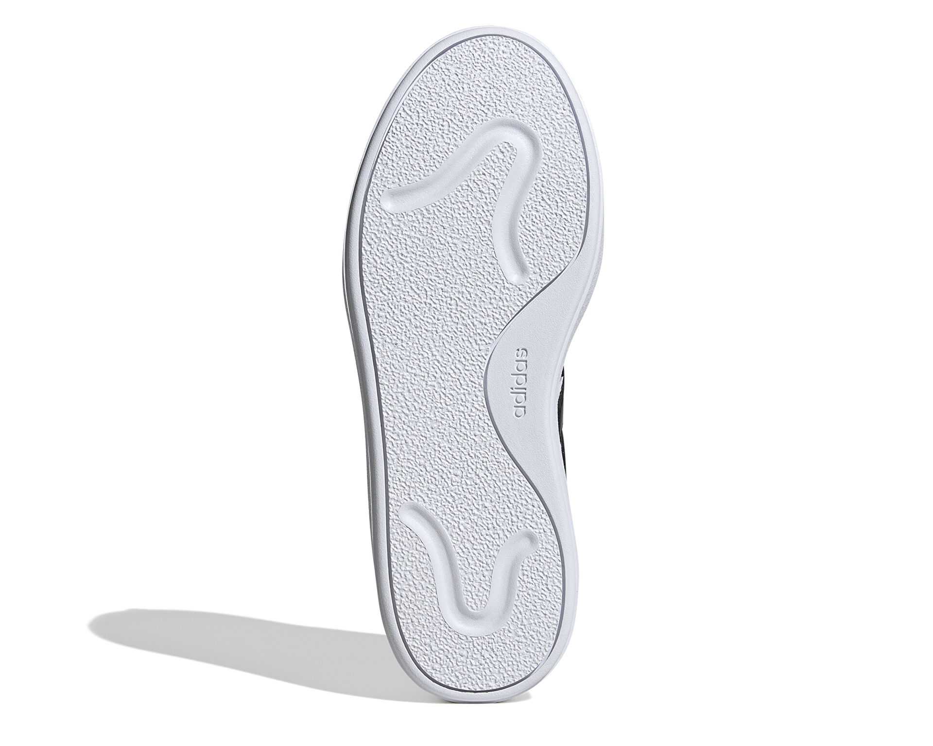 کفش های روزانه Adidas Courtblock