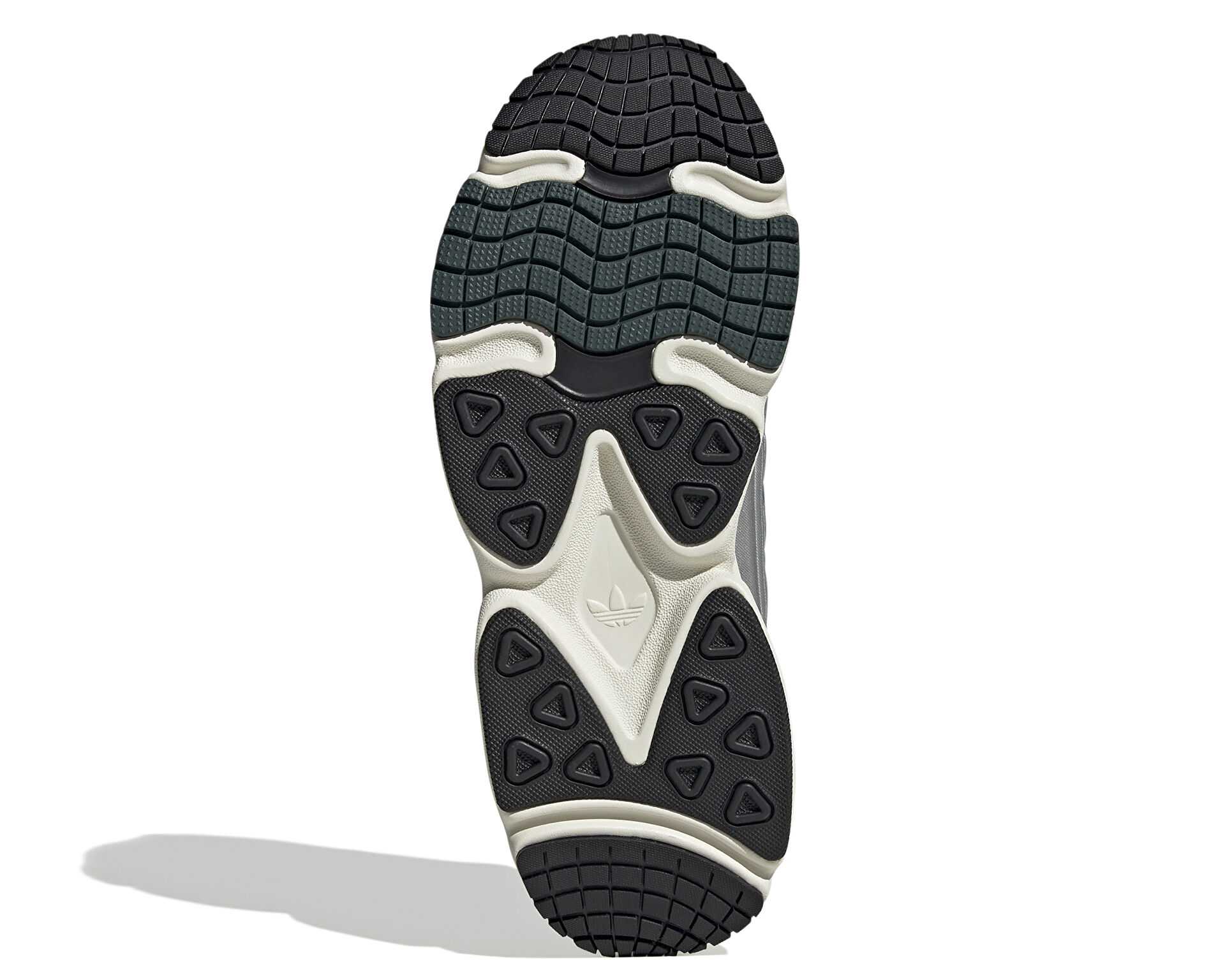 کفش های روزانه Adidas Ozmillen