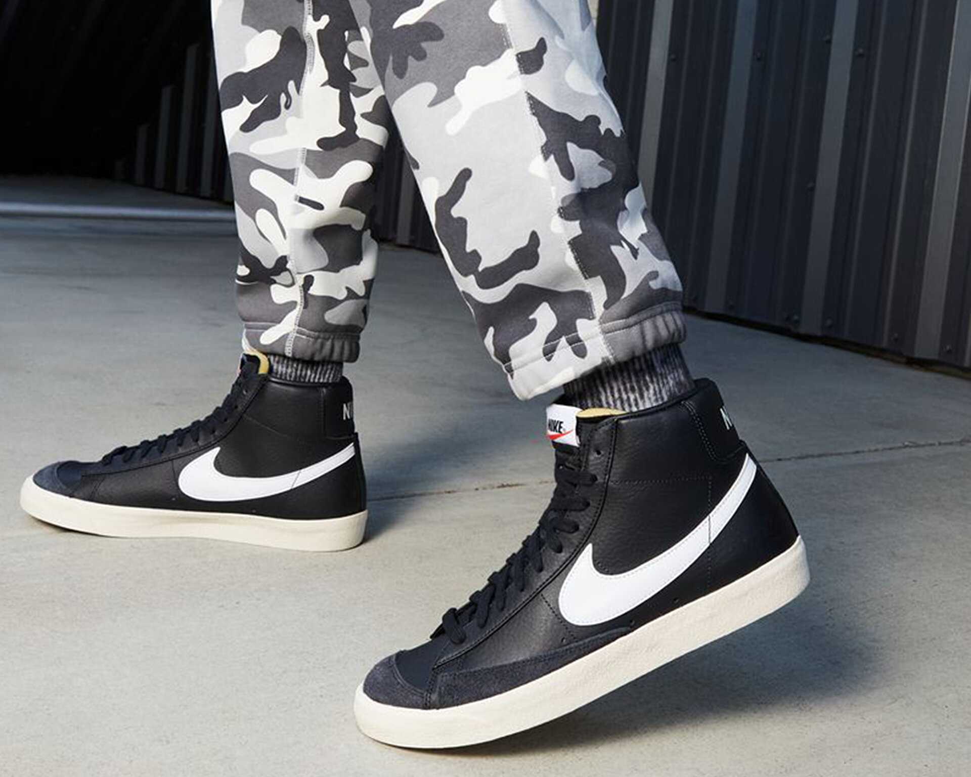 کفش های روزانه W Blazer Mid '77