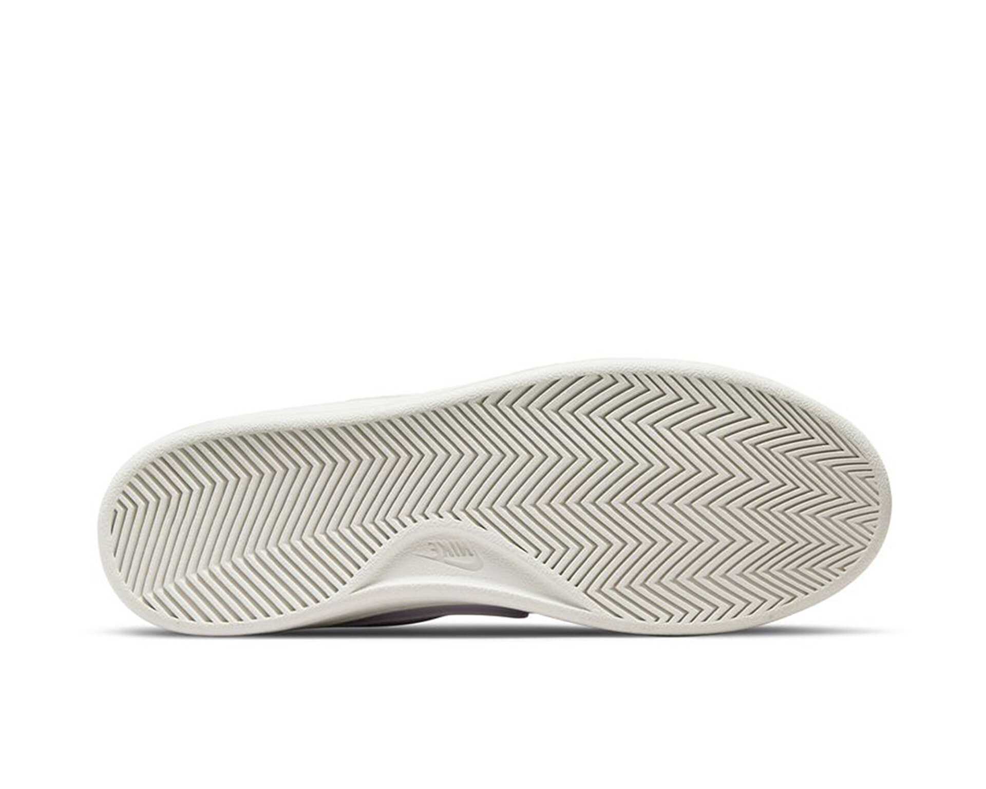 کفش های روزانه Wmns Nike Court Royale 2 Mid