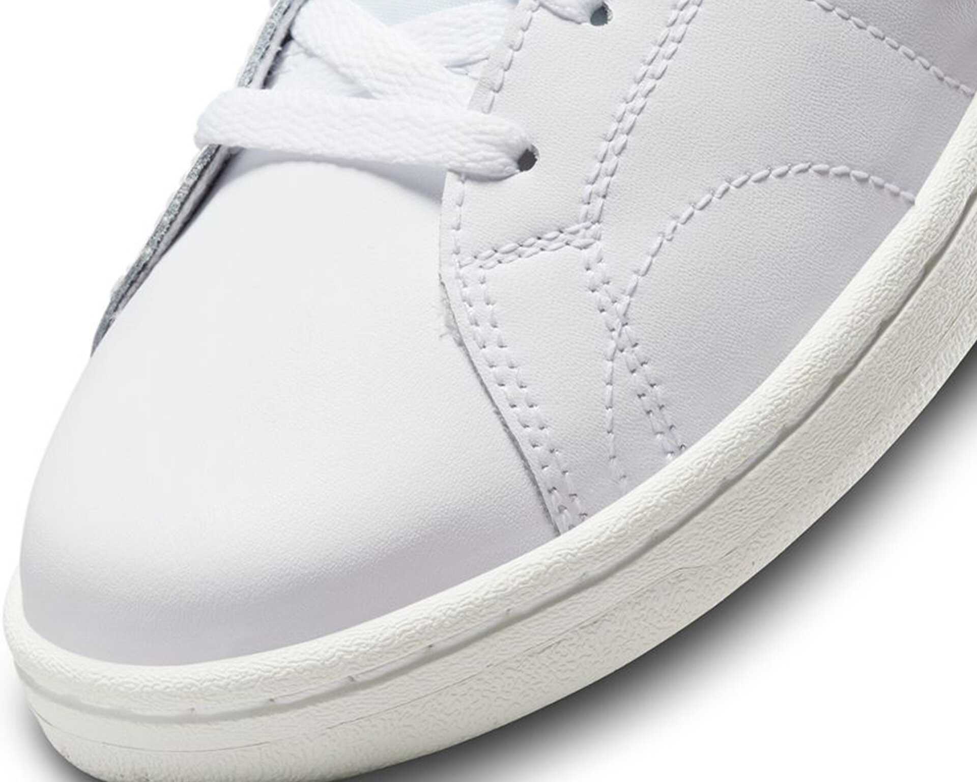 کفش های روزانه Wmns Nike Court Royale 2 Mid