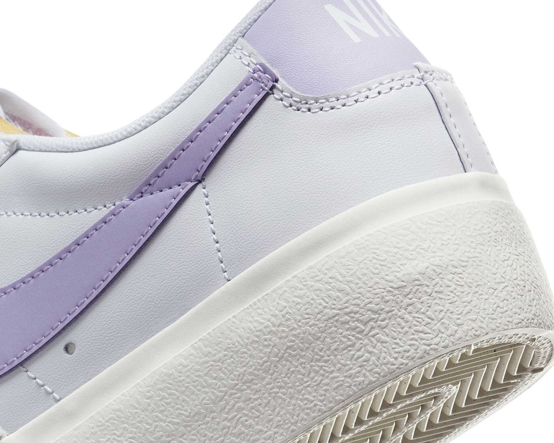 کفش های روزانه W Blazer Low Platform