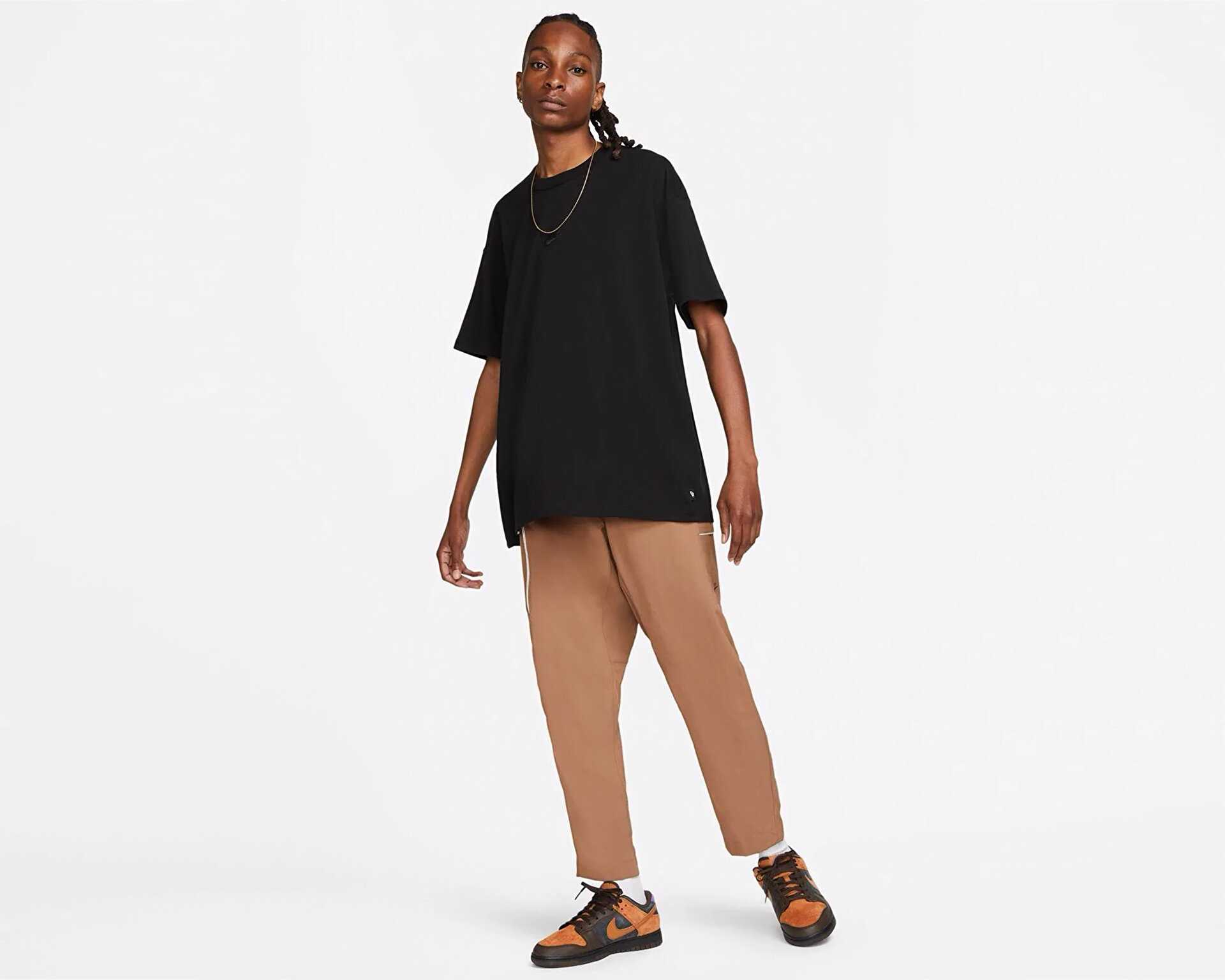 تیشرت روزانه Sportswear Premium Essentials