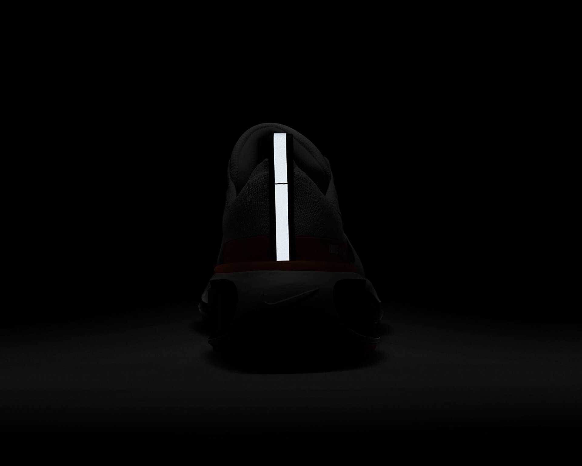 کفش دویدن Nike Invincible 3