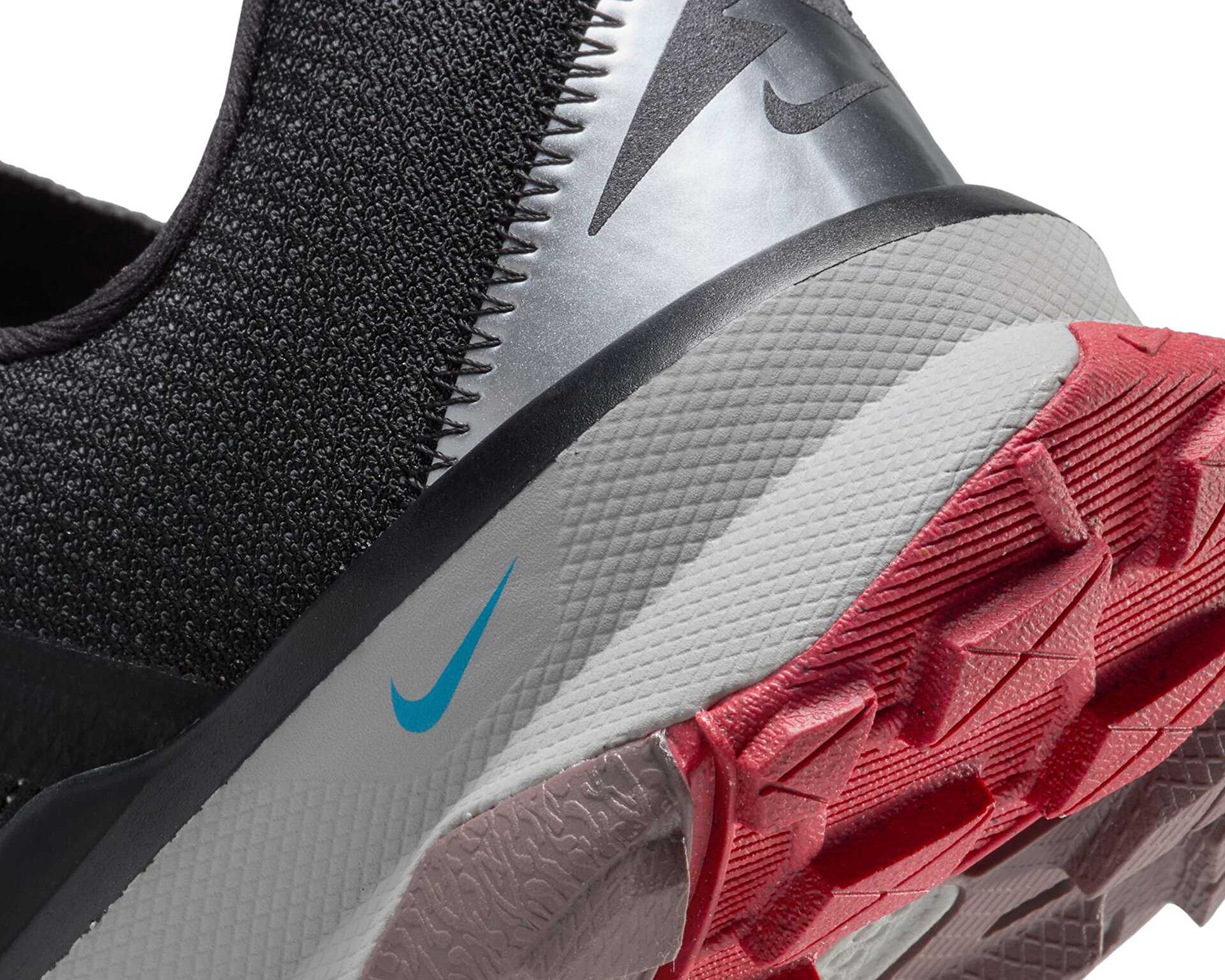 کفش های دویدن در تمام زمین Kiger 9