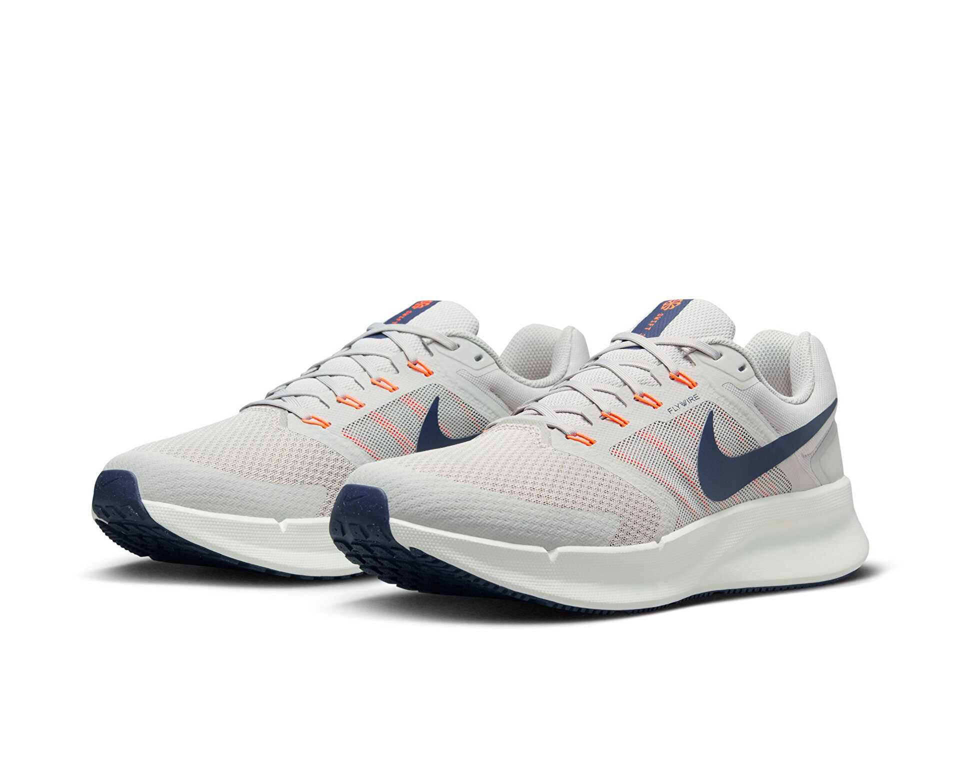 کفش دویدن Nike Run Swift 3