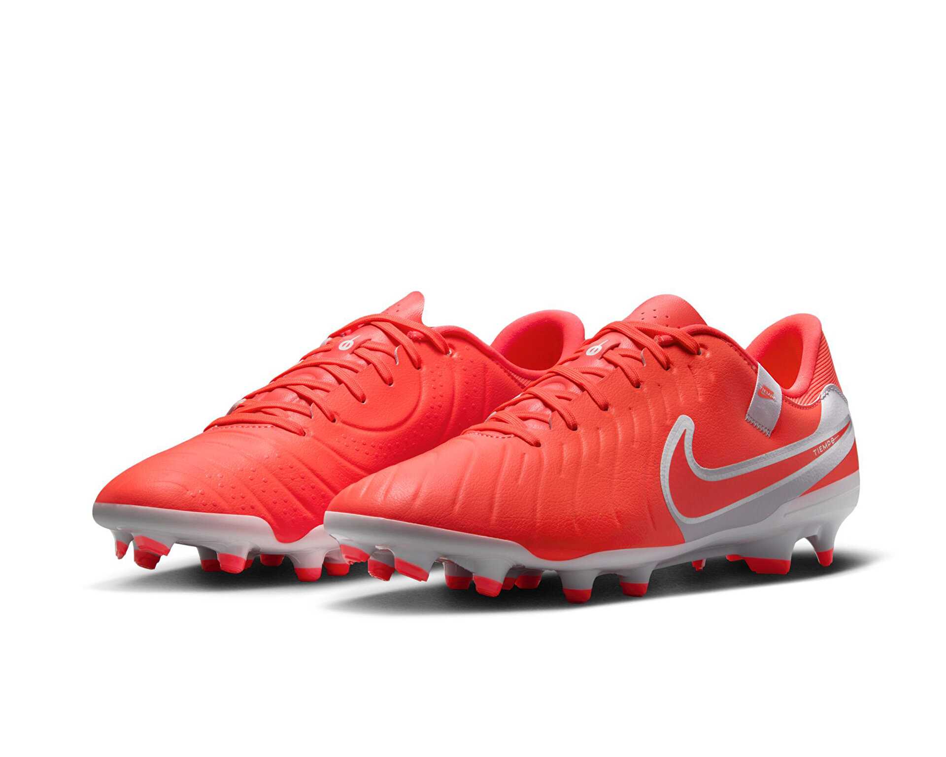 کفش فوتبال چند زمینی جوانان Jr Tiempo Legend 10 Academy Fg Mg