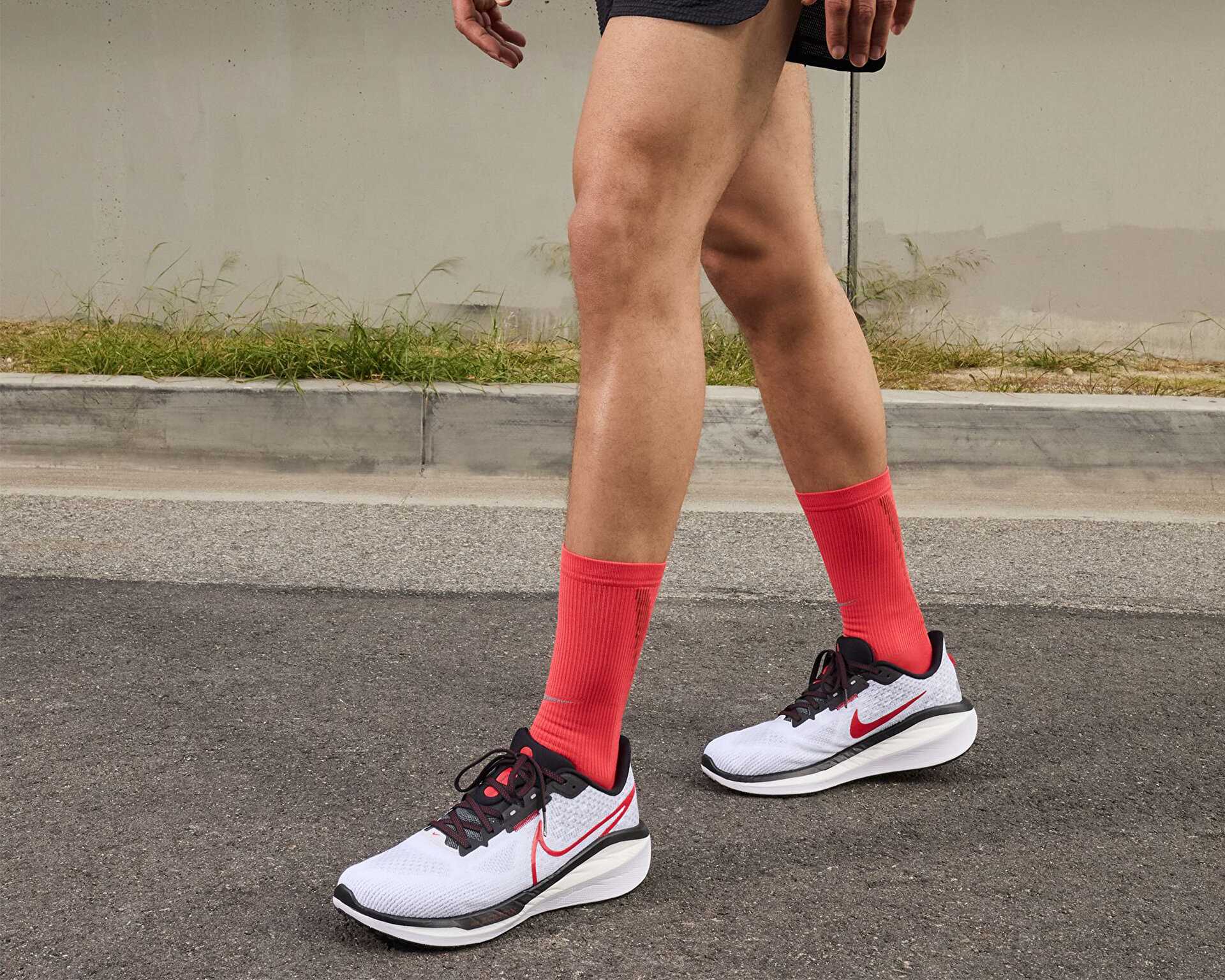 کفش دویدن Vomero 17