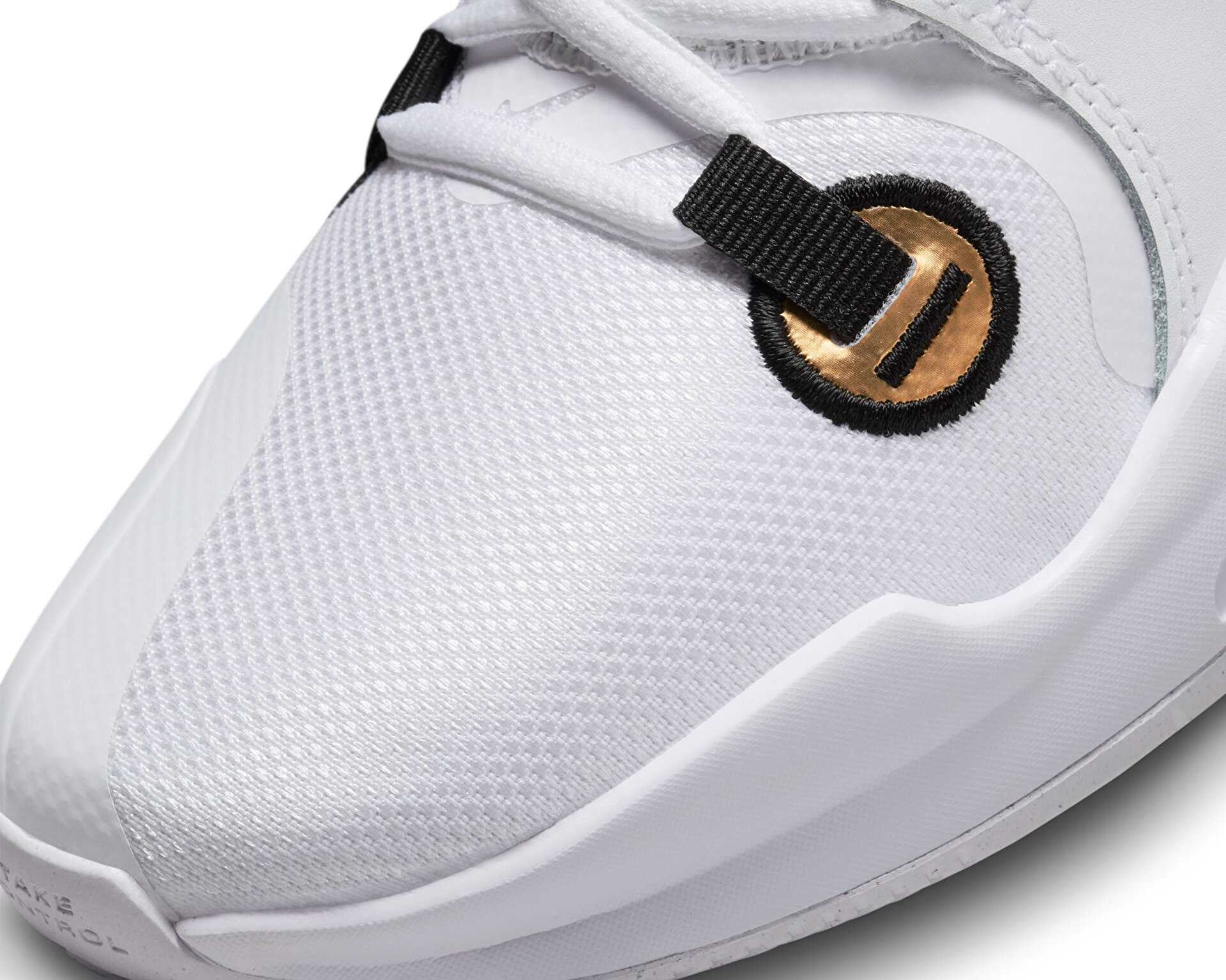 کفش بسکتبال جوانان Air Zoom Crossover 2