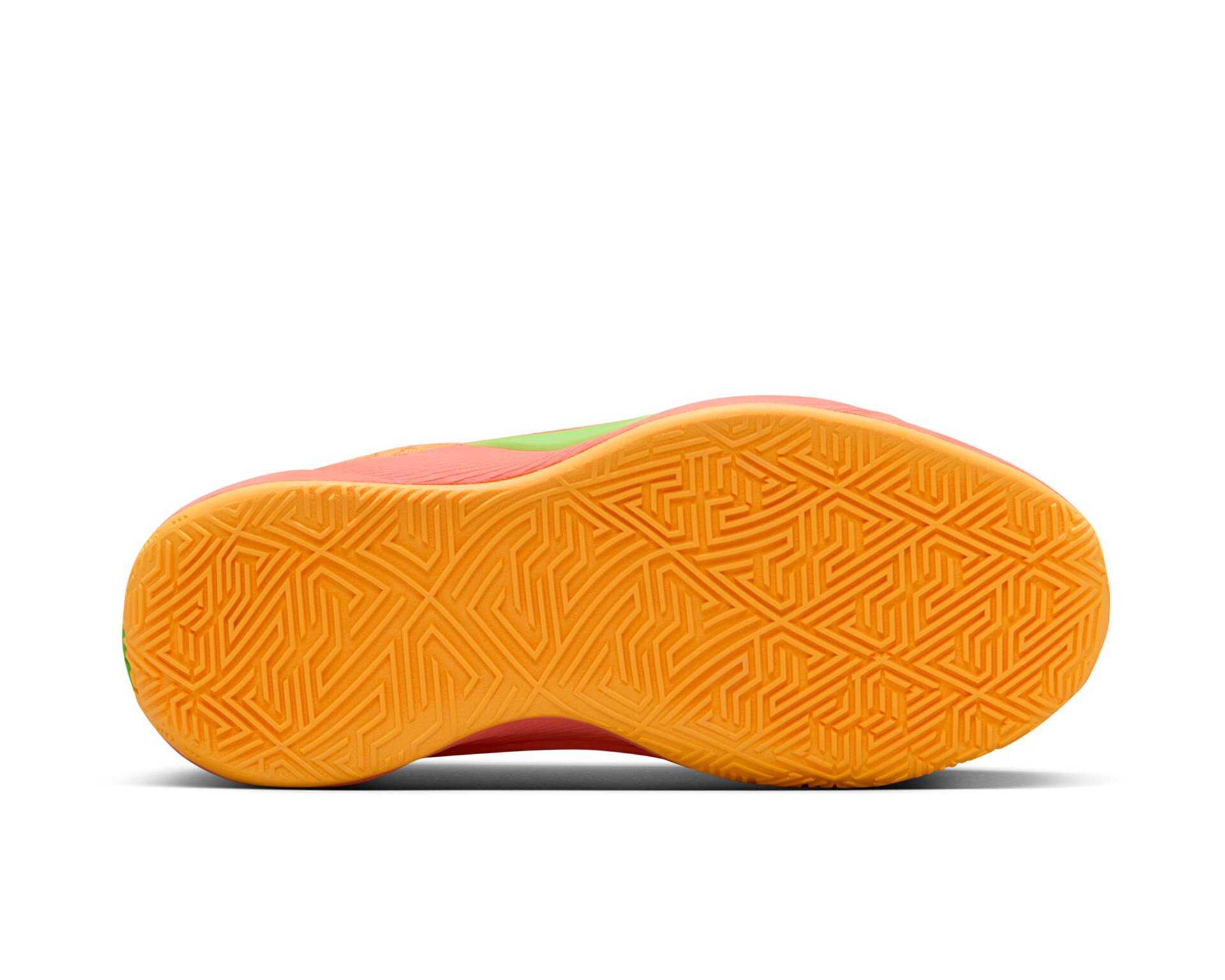 کفش بسکتبال جوانان Nike Giannis Freak 6 (Gs)