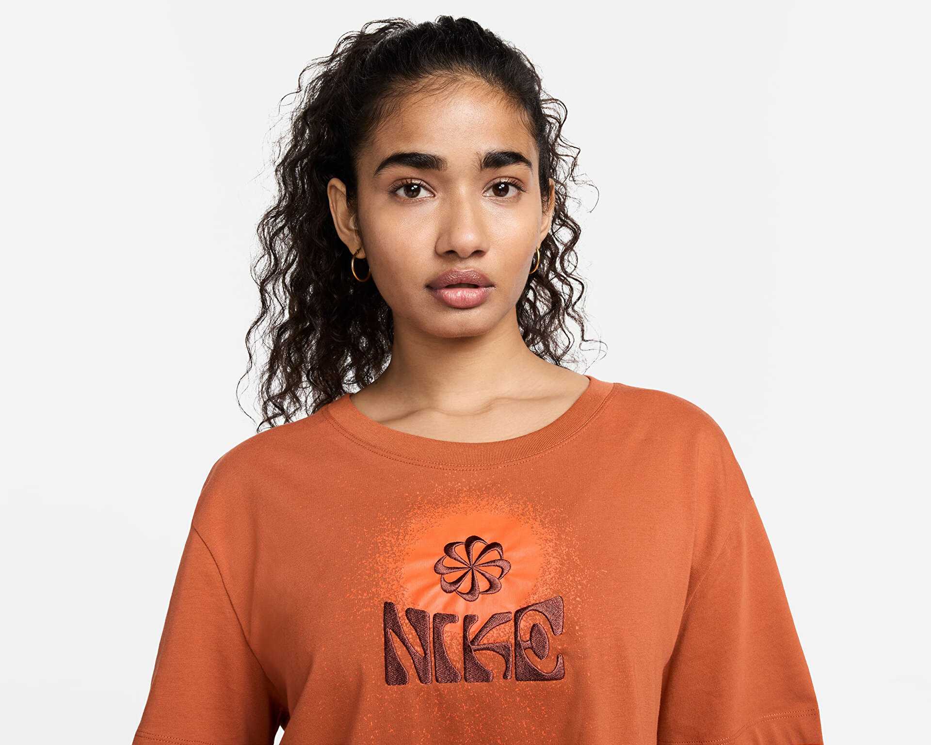 تیشرت روزانه Nike W Nsw Tee Oc1 Eday