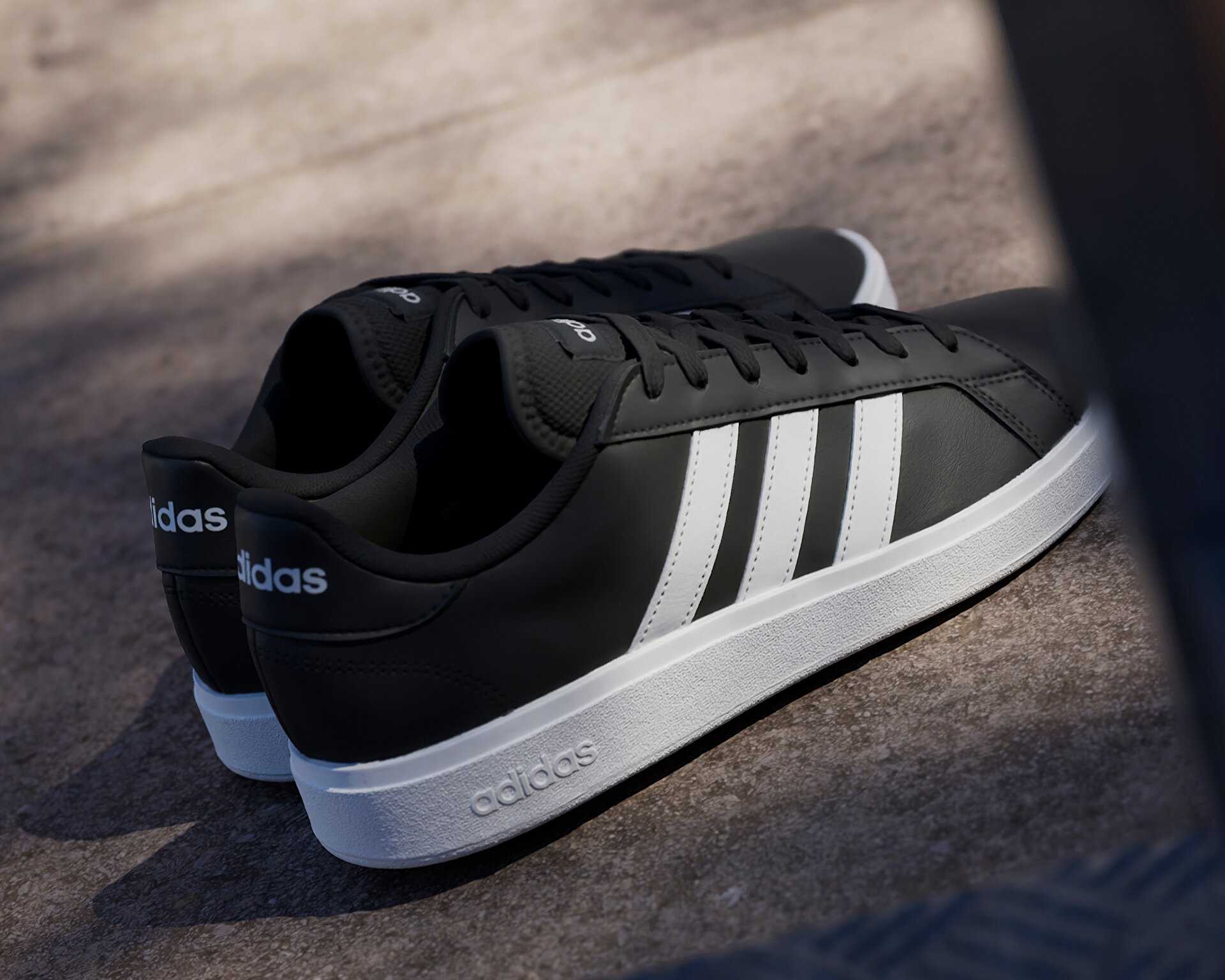 کفش های روزانه Grand Court Alpha