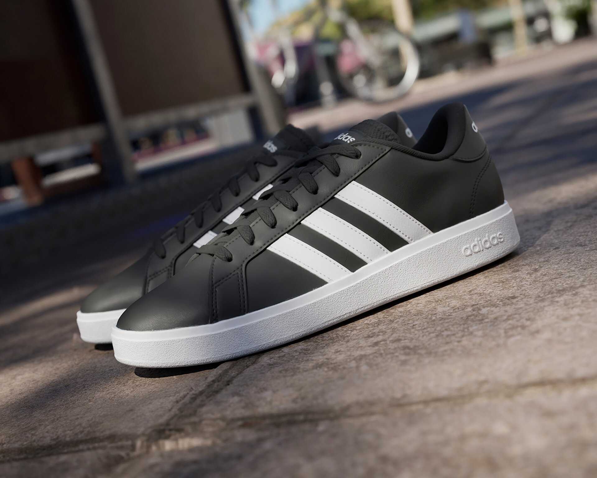 کفش های روزانه Grand Court Alpha