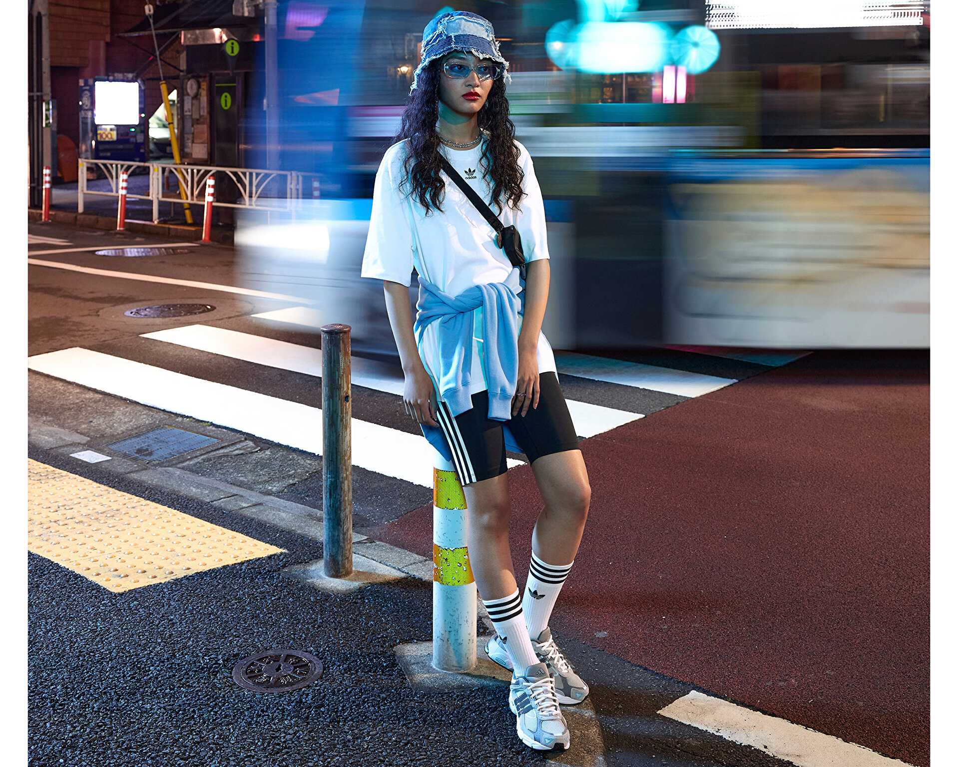 کفش های روزانه Adidas Response Cl W