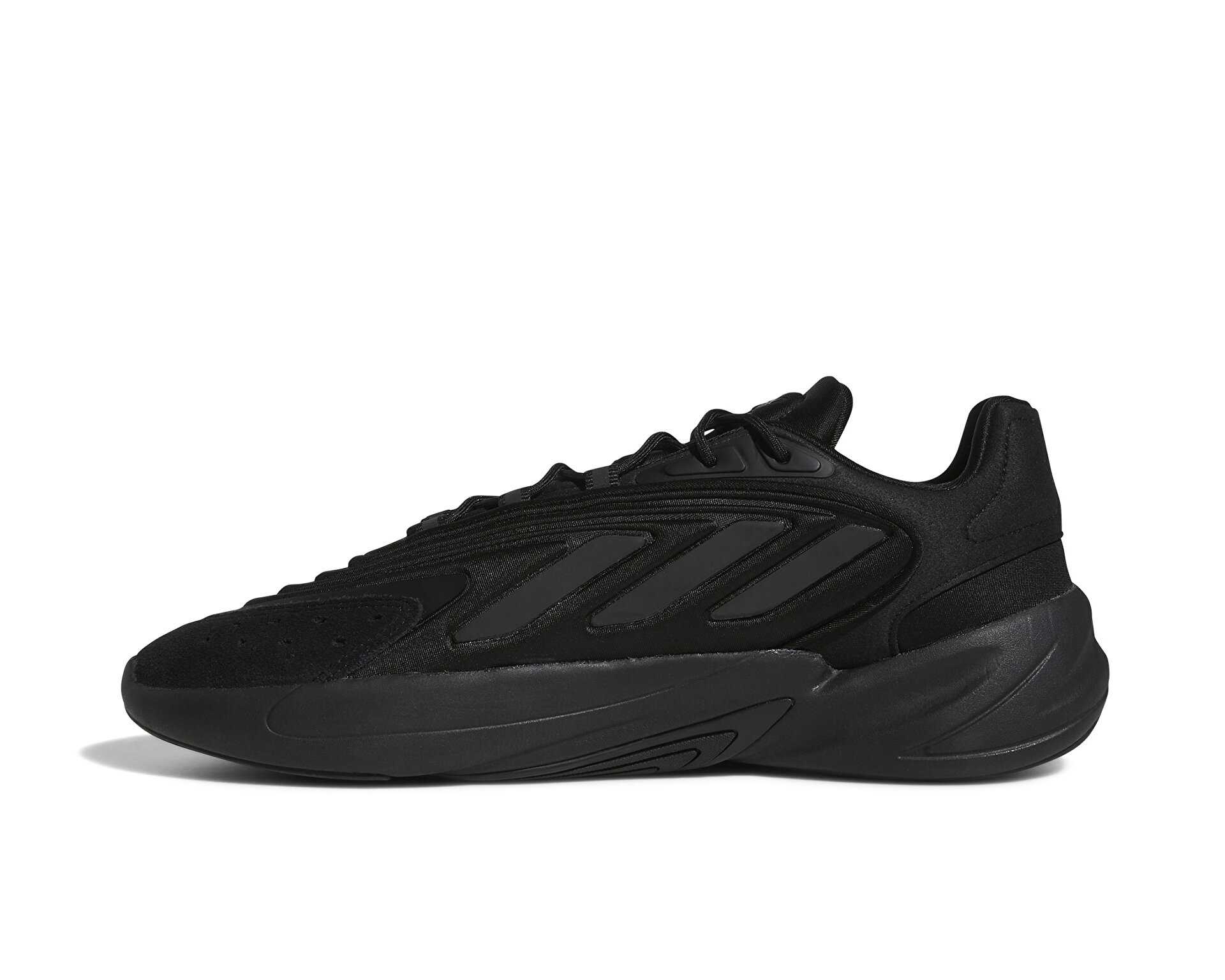 کفش های روزانه adidas Ozelia