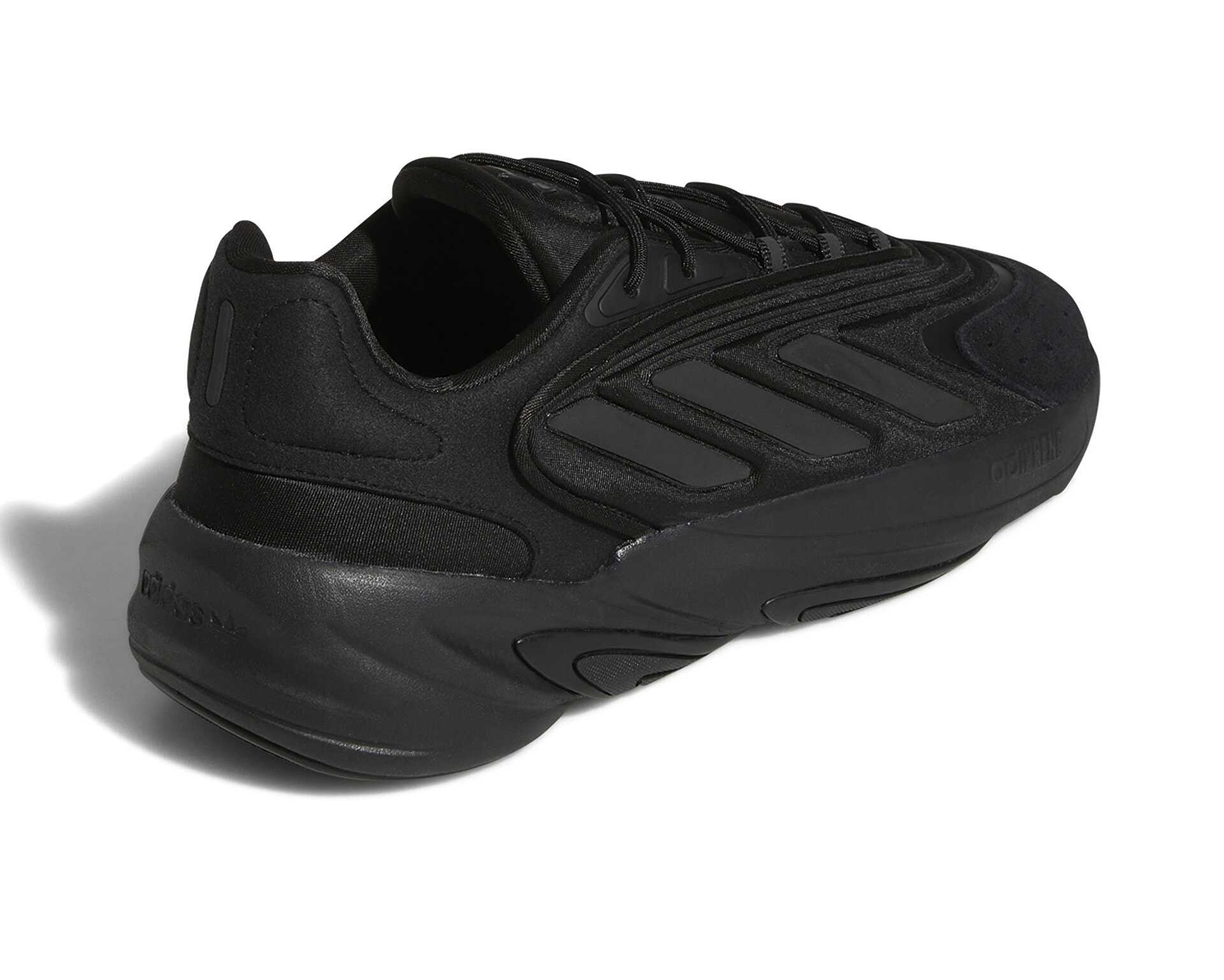 کفش های روزانه adidas Ozelia