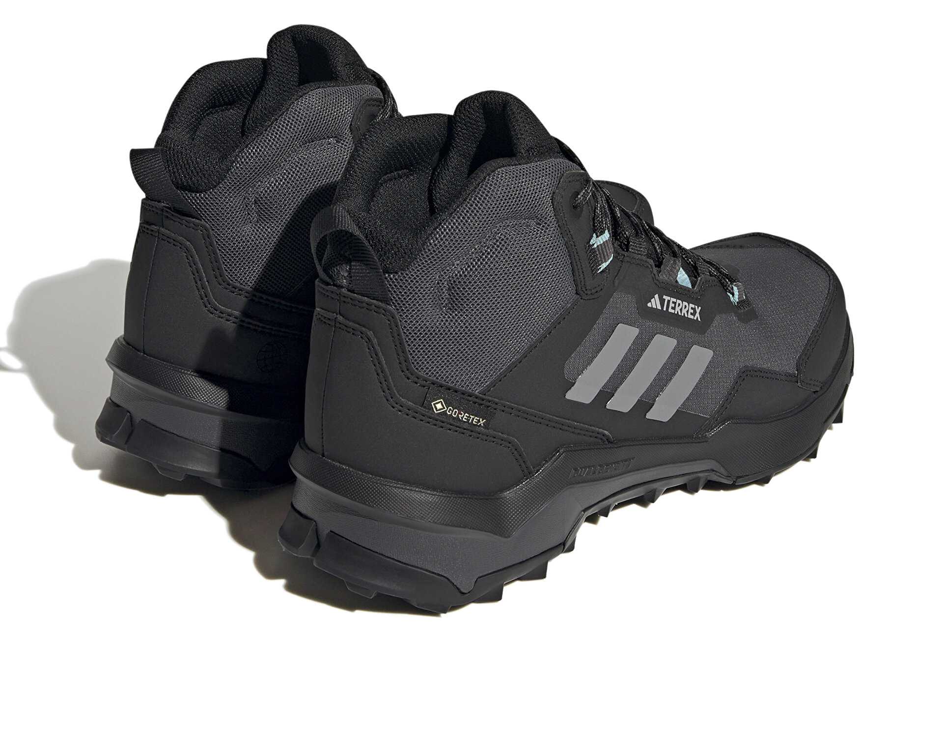 چکمه و کفش کوهنوردی Terrex Ax4 Mid Gtx W