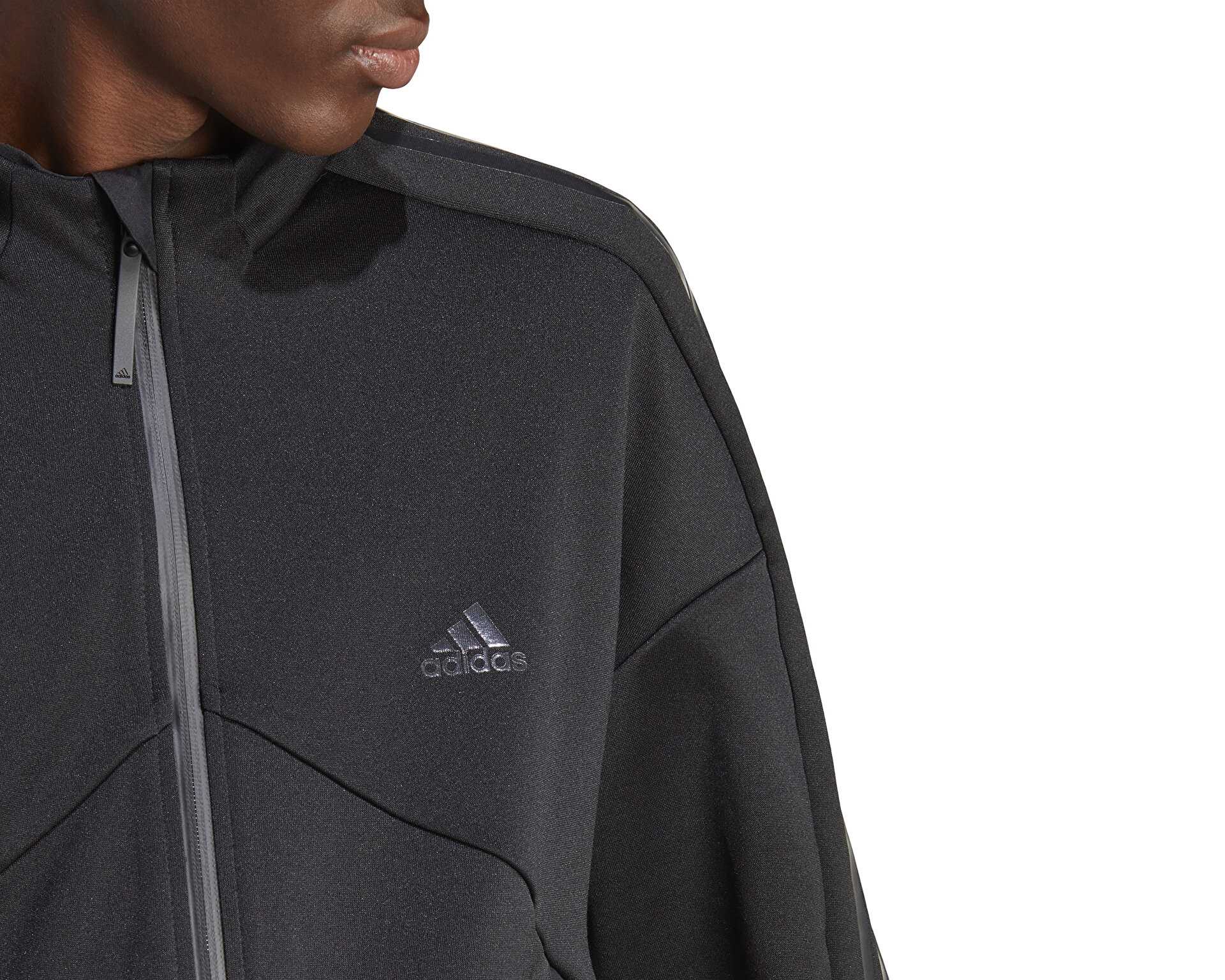 لباس ورزشی روزانه M Tiro Tt