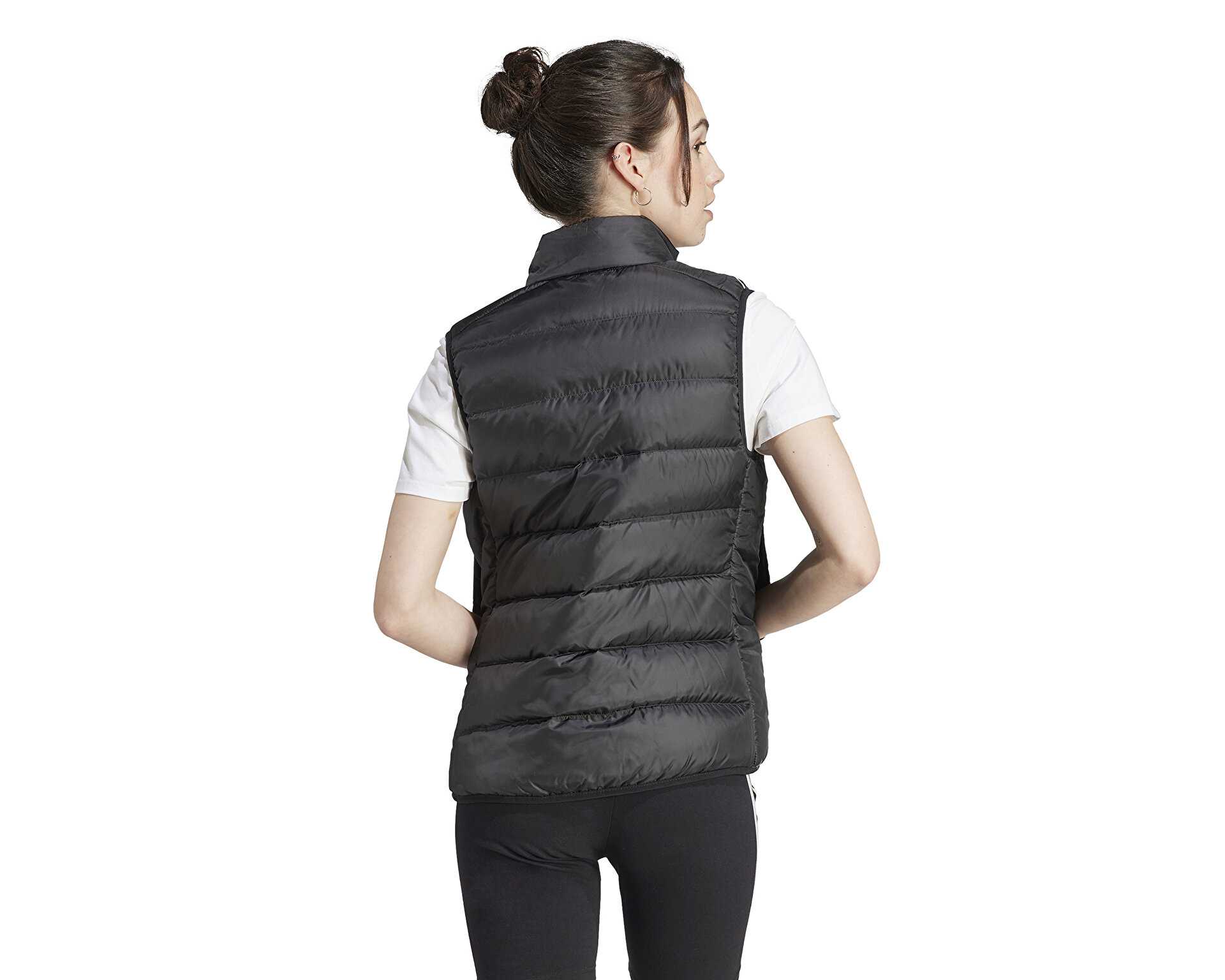 جلیقه روزانه W Ess 3S L D Ve