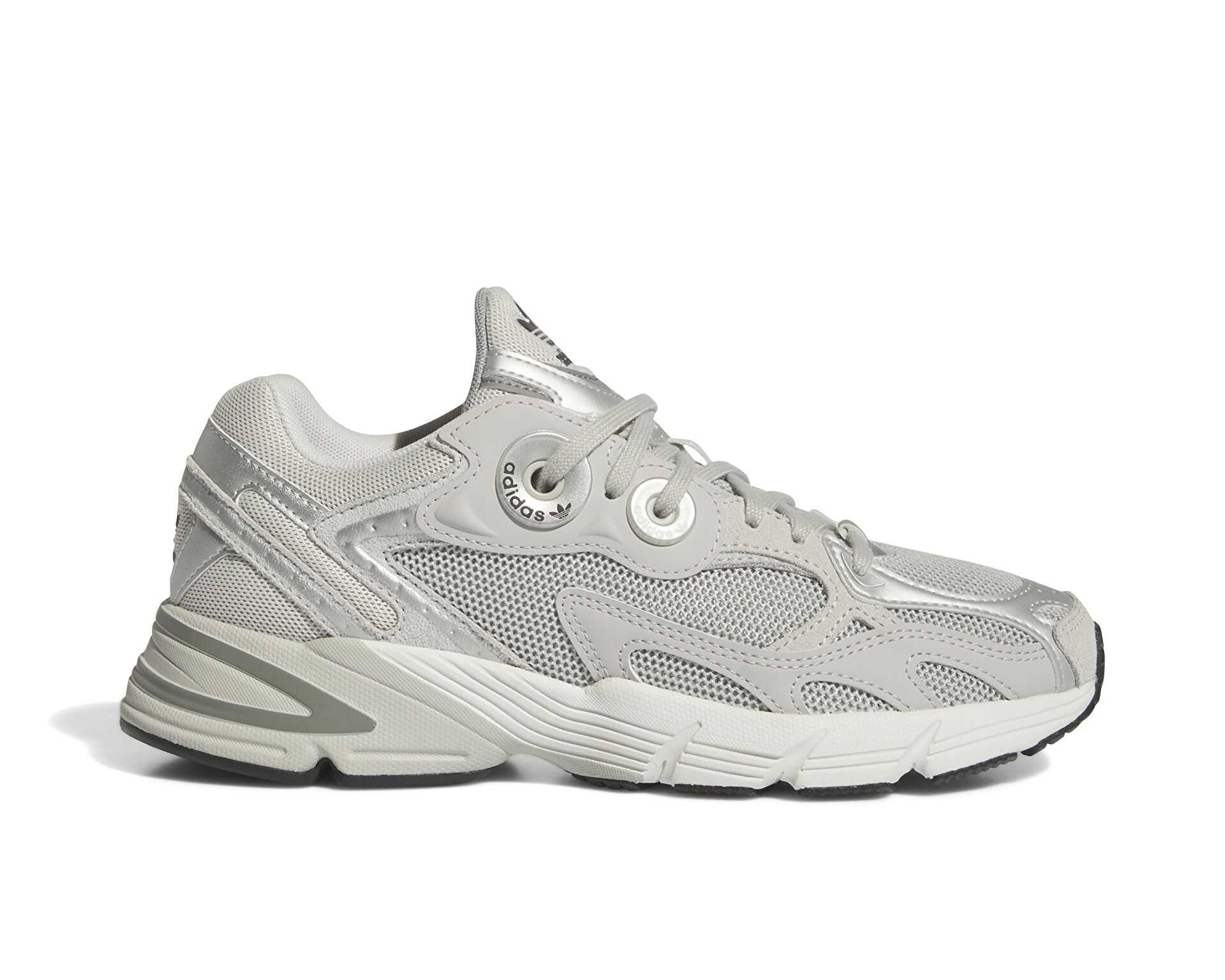 کفش های روزانه Adidas Astir W