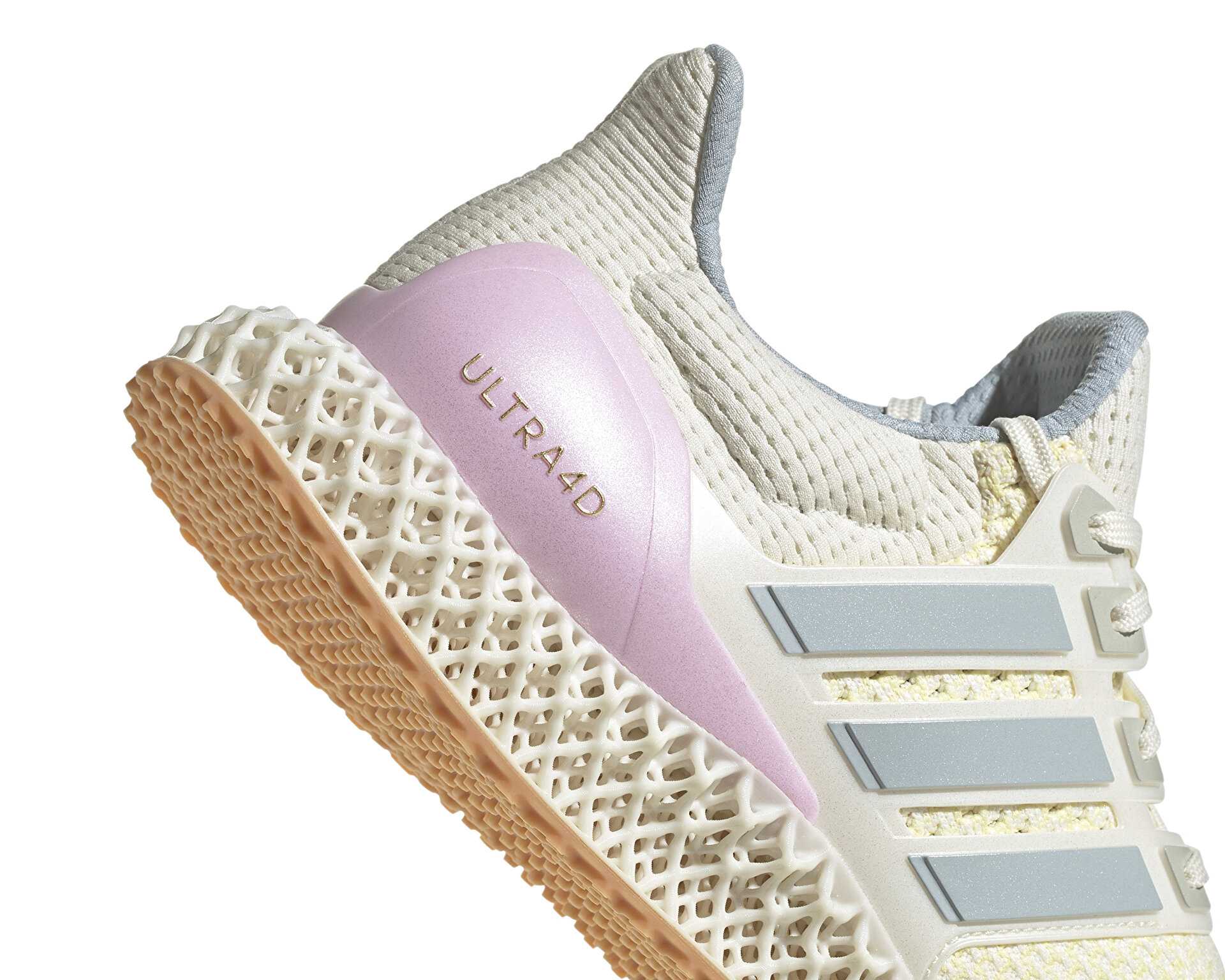 کفش دویدن Ultra 4D