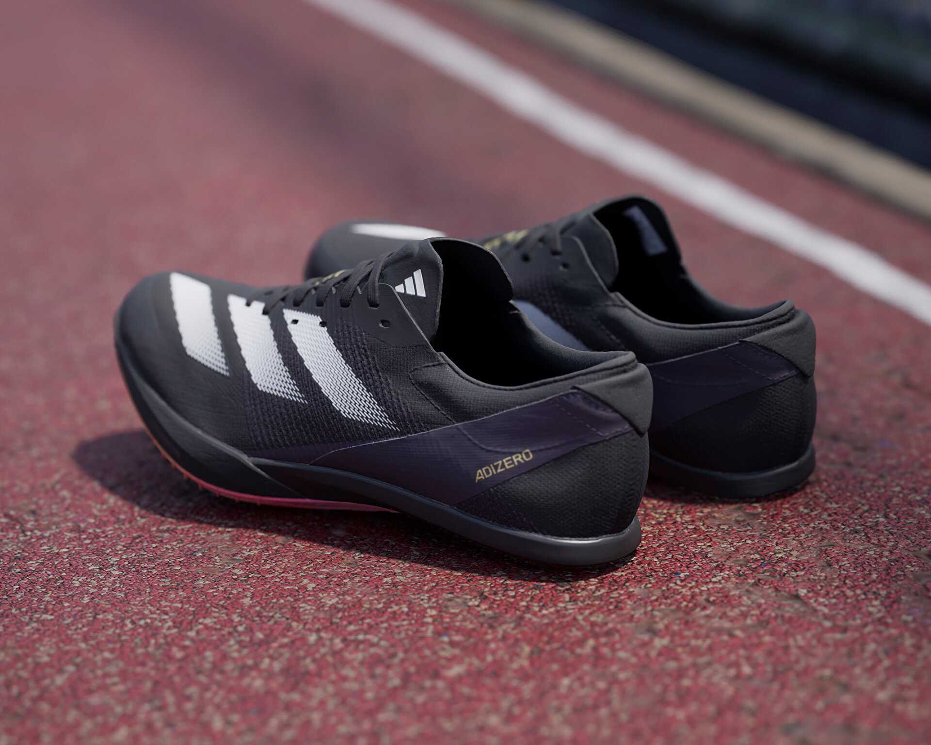کفش دویدن میخ دار Adidas Adizero Finesse