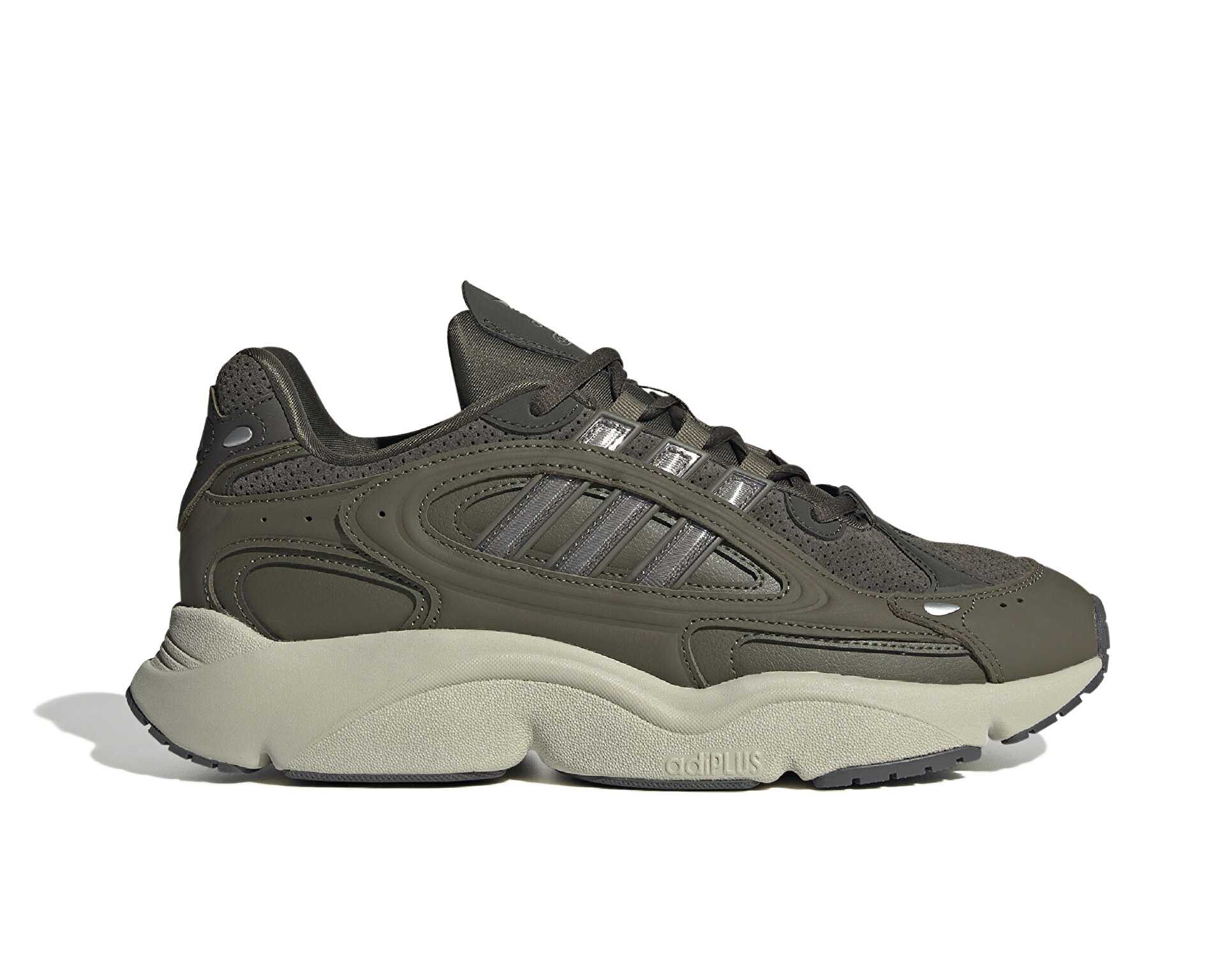 کفش های روزانه Adidas Ozmillen