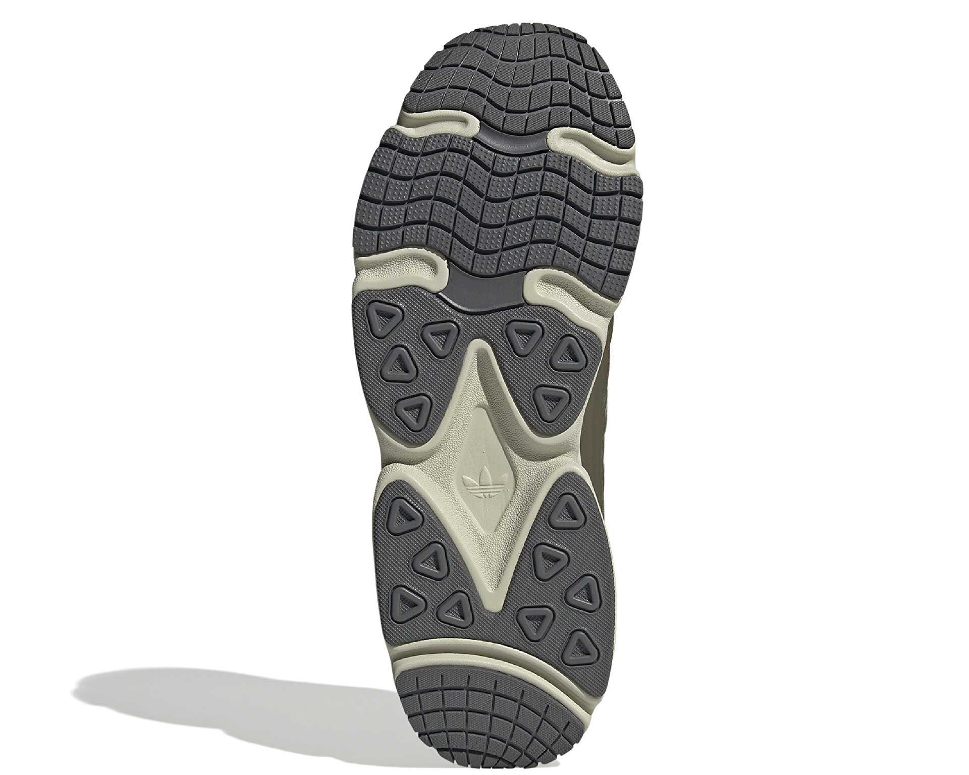 کفش های روزانه Adidas Ozmillen