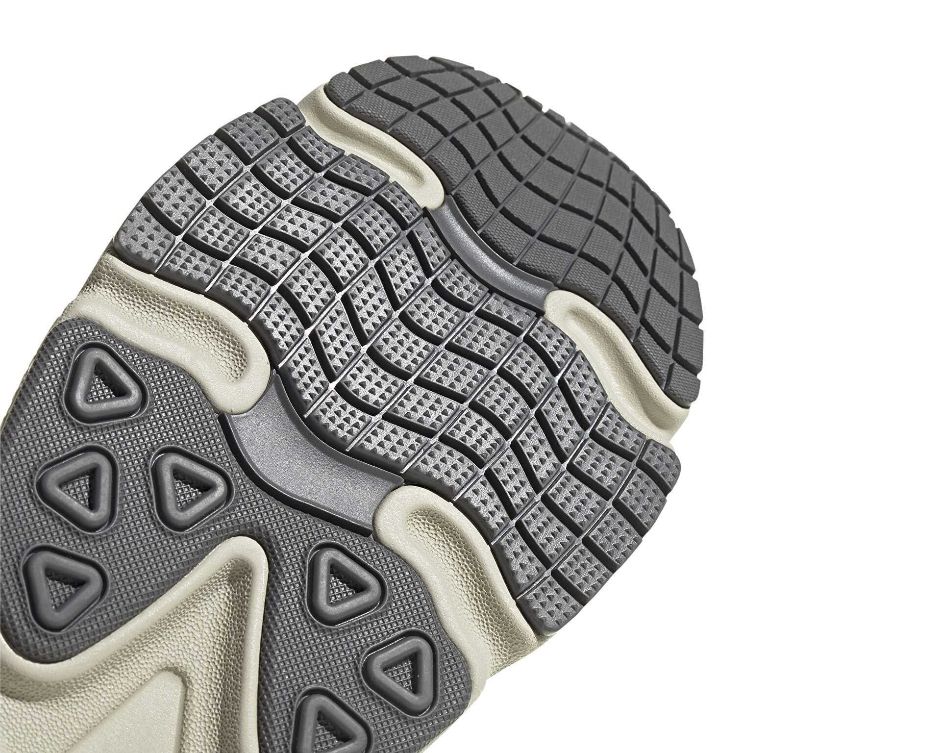 کفش های روزانه Adidas Ozmillen