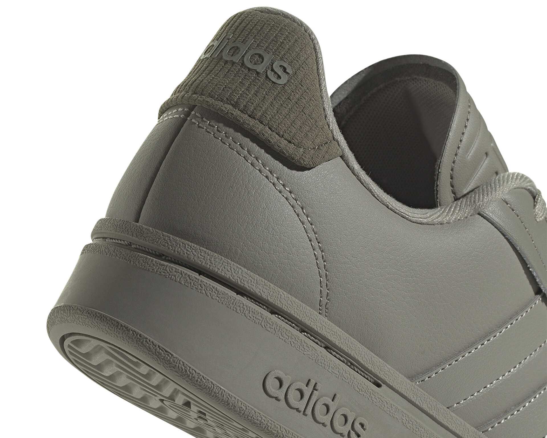 کفش های روزانه Grand Court Alpha