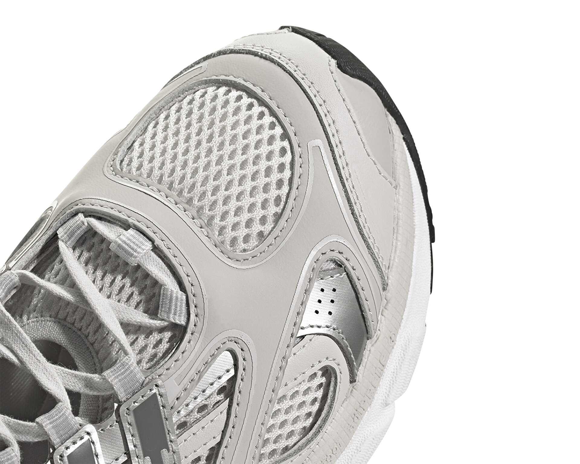 کفش های روزانه Adidas Adistar Pose W