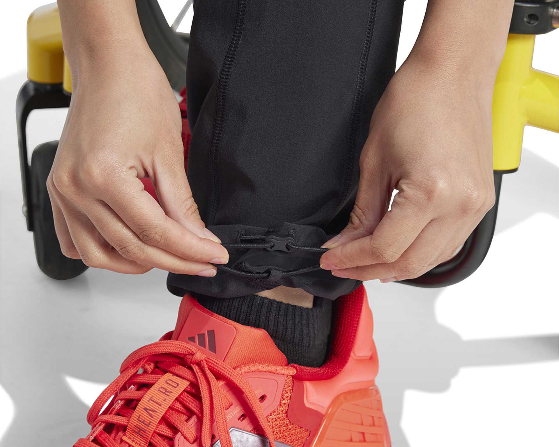 آموزش شلوار گرمکن Adidas Wtr Adapt Pant