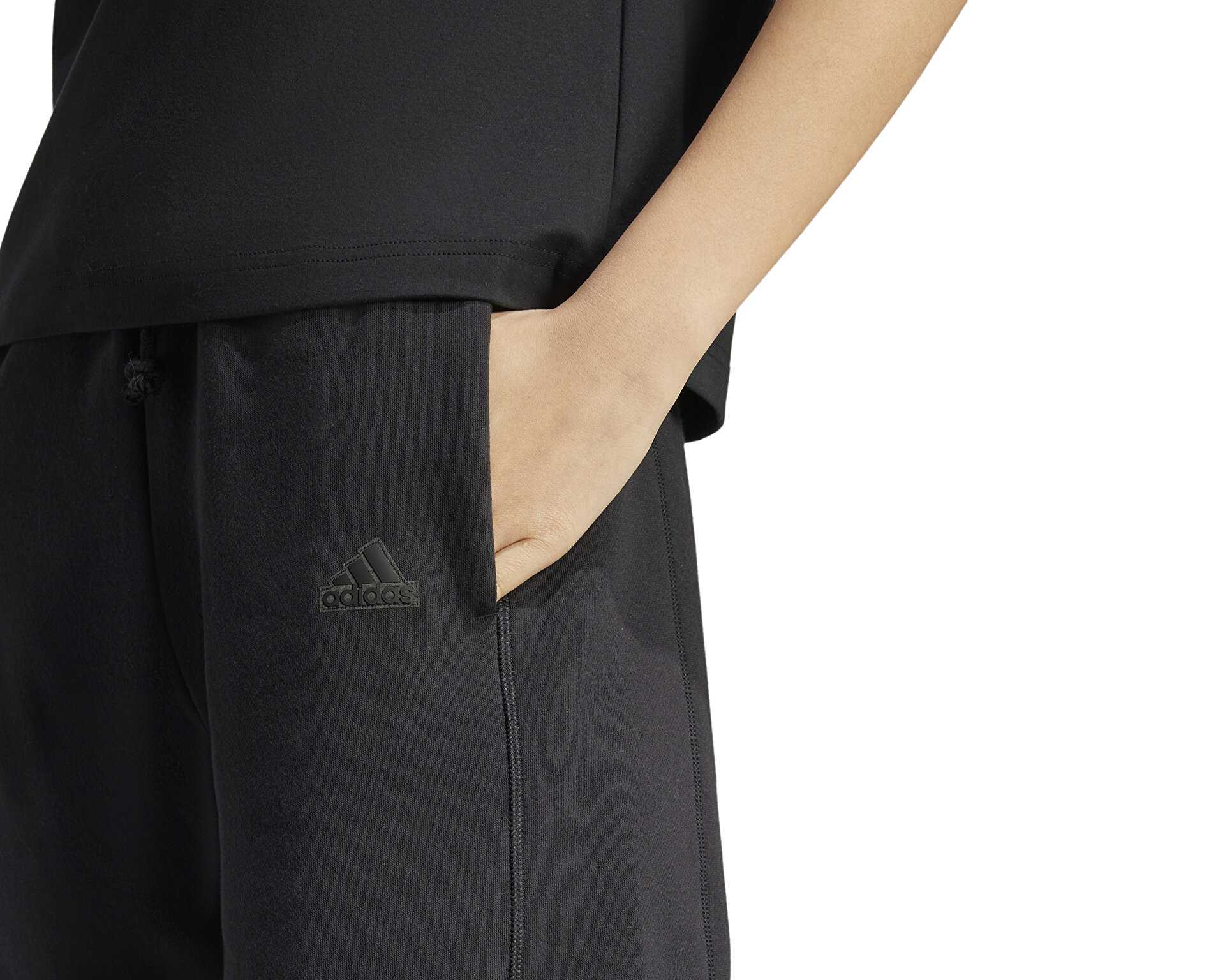 شلوار گرمکن معمولی Adidas W Bluv Q3 Pt