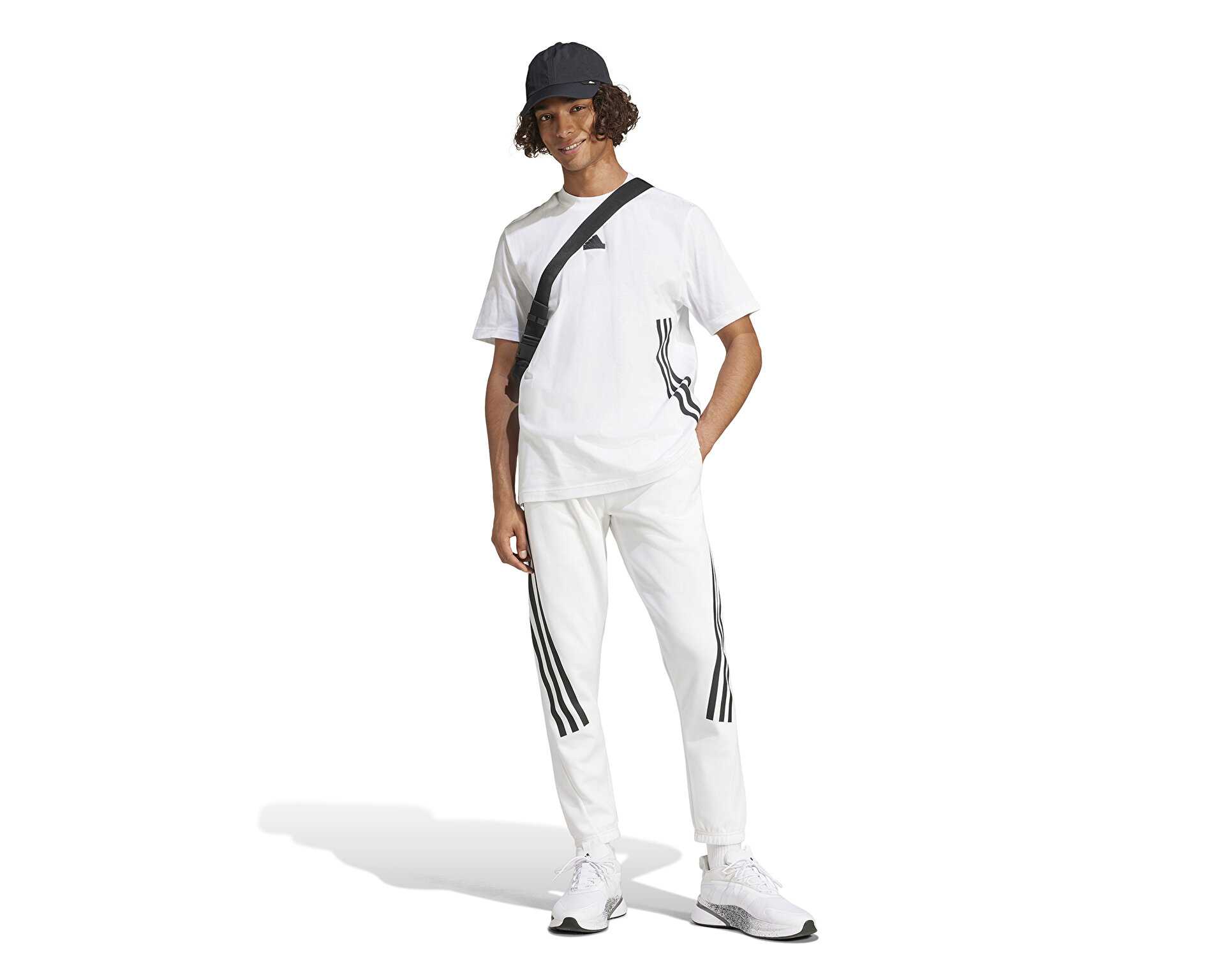 تیشرت روزانه Adidas M Fi 3S Reg T