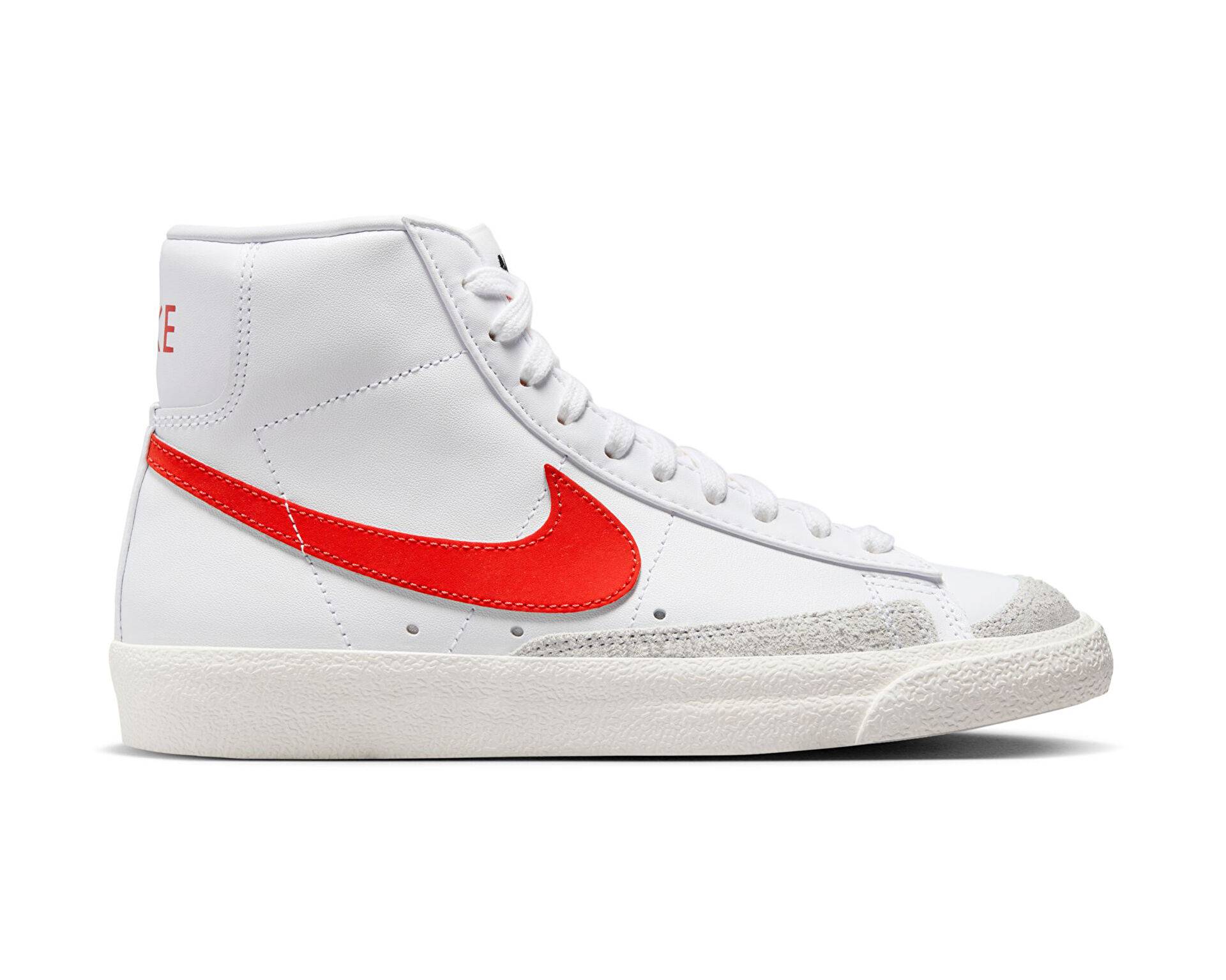 کفش های روزانه Blazer Mid Pro Club