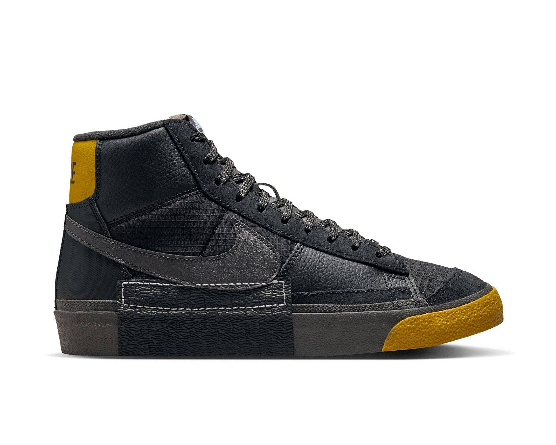 کفش های روزانه Blazer Mid Pro Club